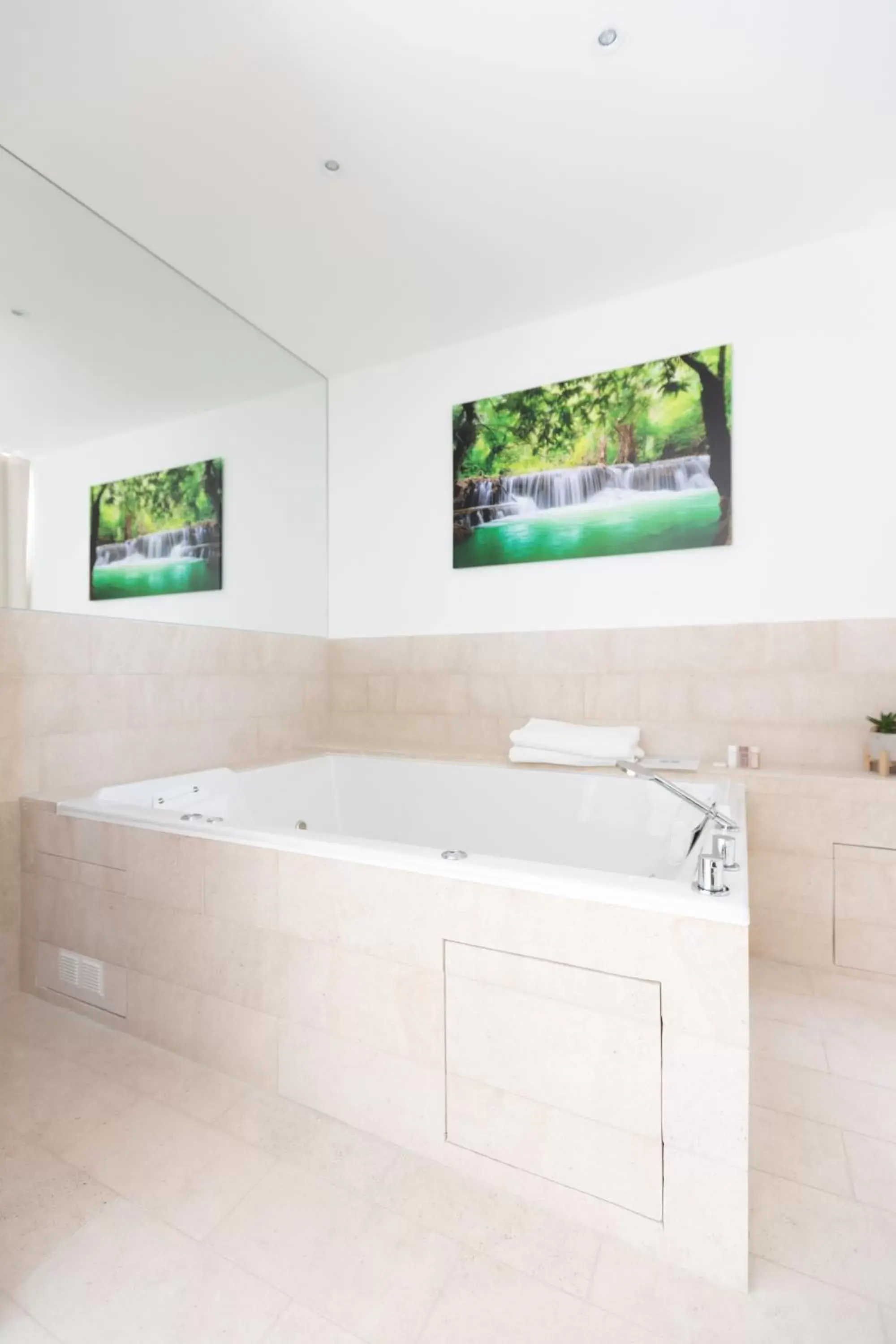 Apartment with Sea View Rocabruna in Hôtel Le Roquebrune Apartment with Sea View Rocabruna in Hôtel Le Roquebrune