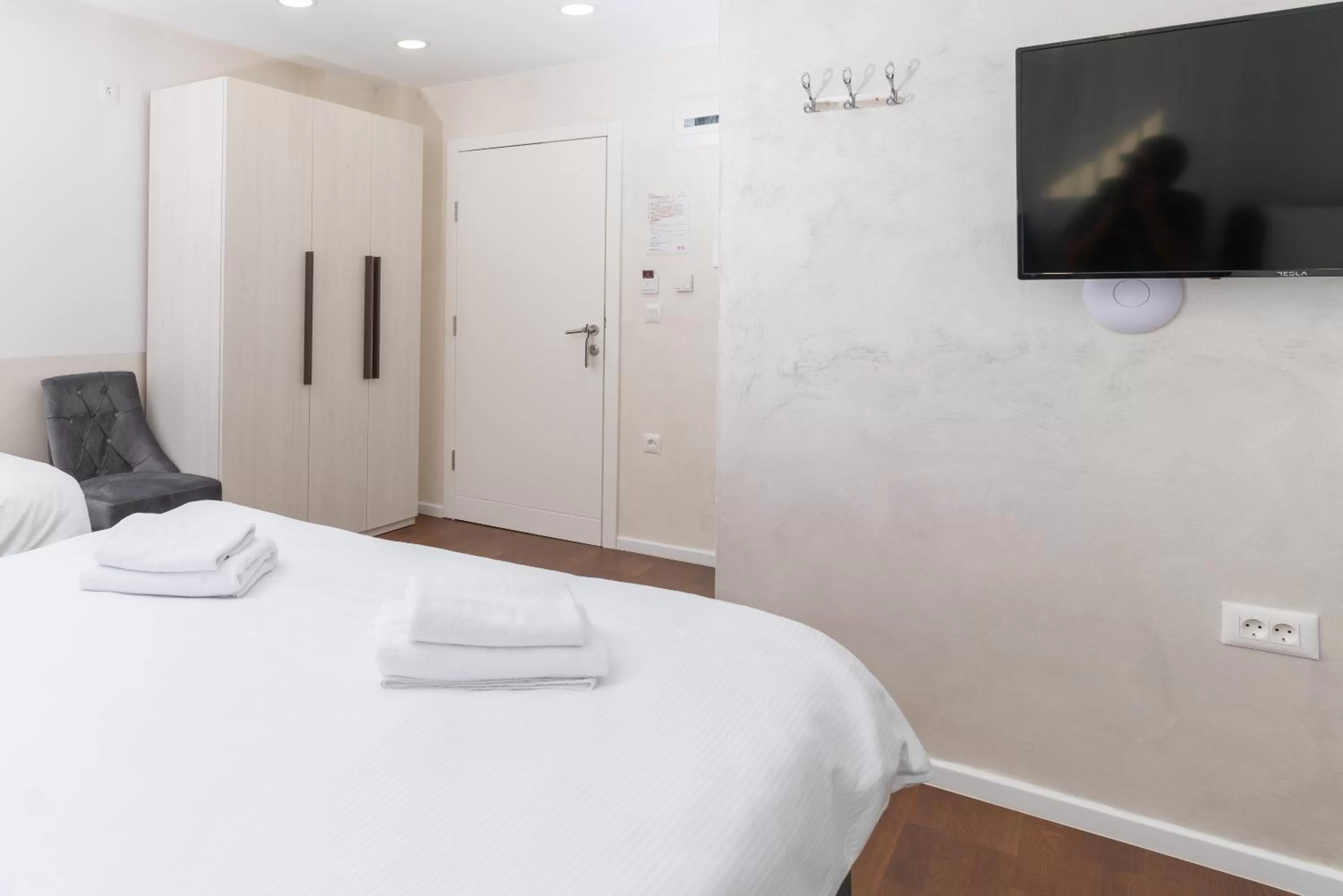 Bedroom, Bed in Ornament Hotel and Apartments