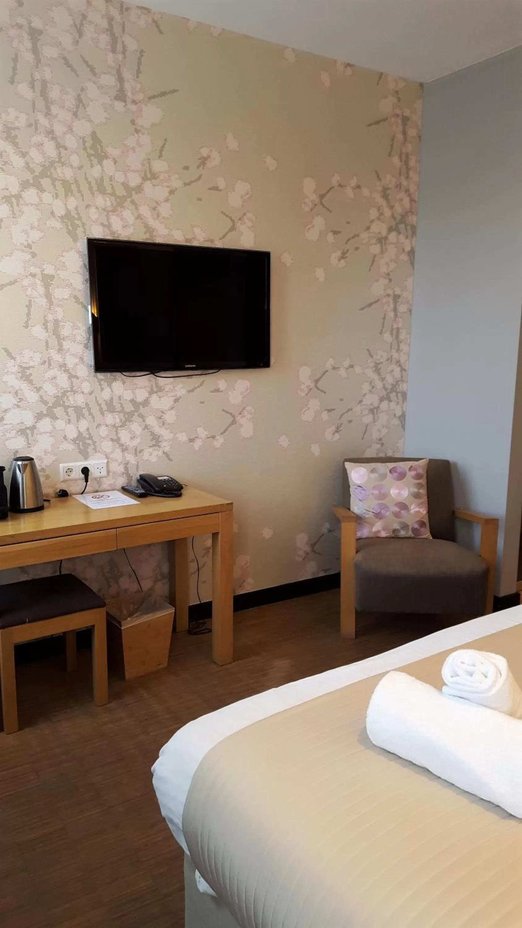 Other, Bed in The Bank Hotel