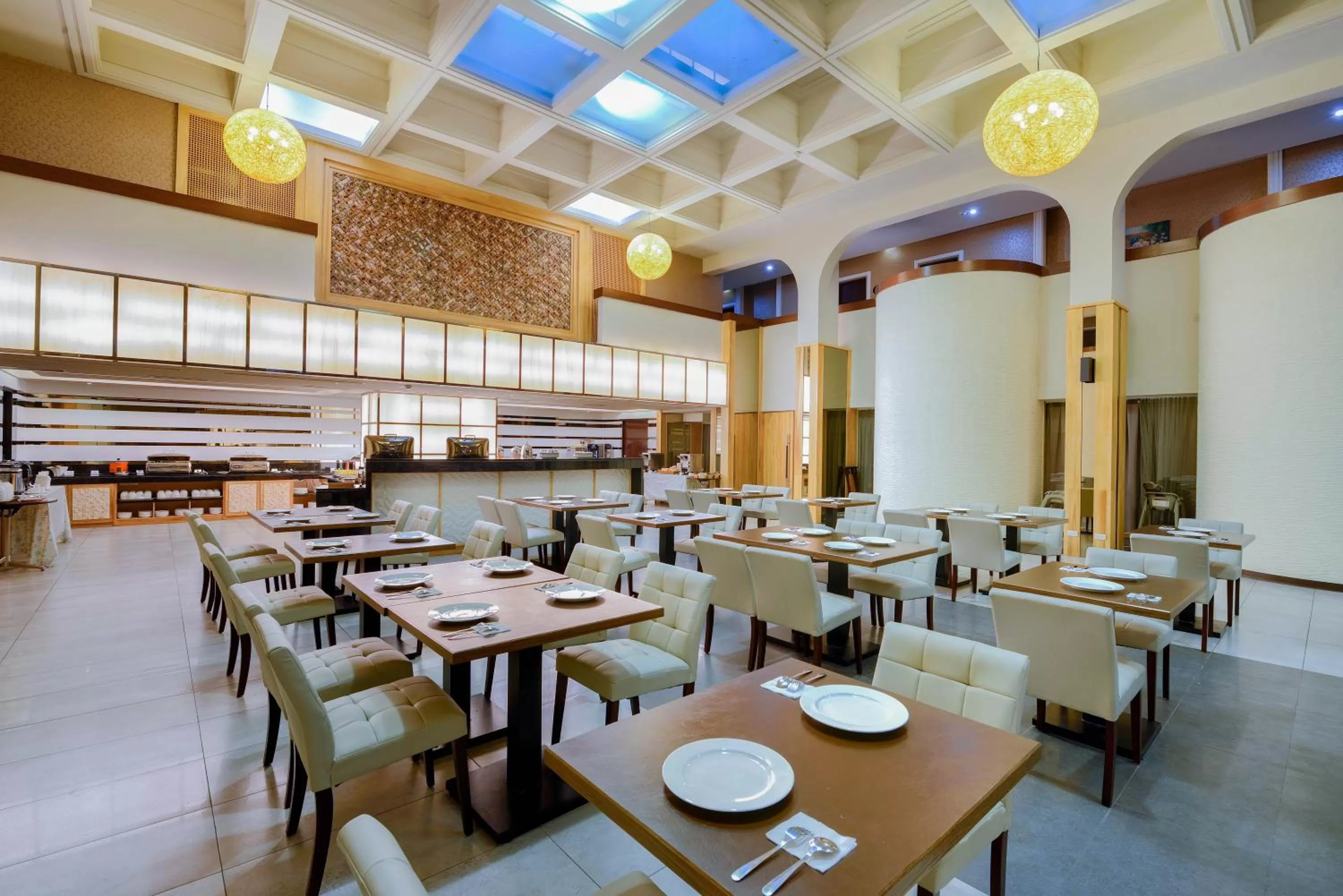 Restaurant/places to eat in Talmud Hotel Tainan