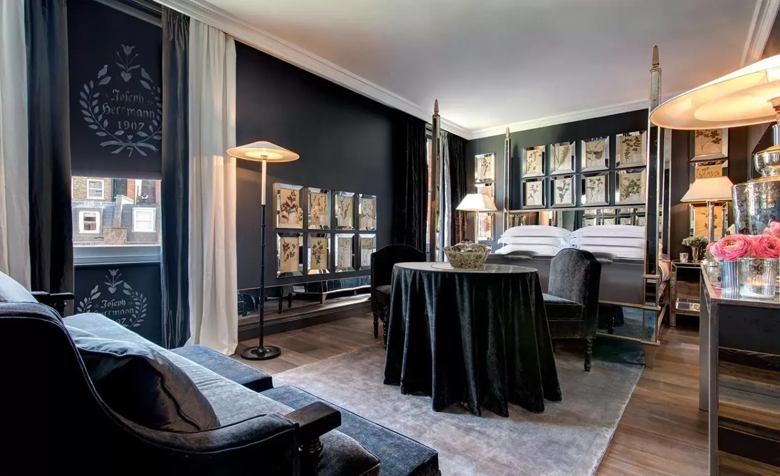 Bedroom in The Franklin London - Starhotels Collezione