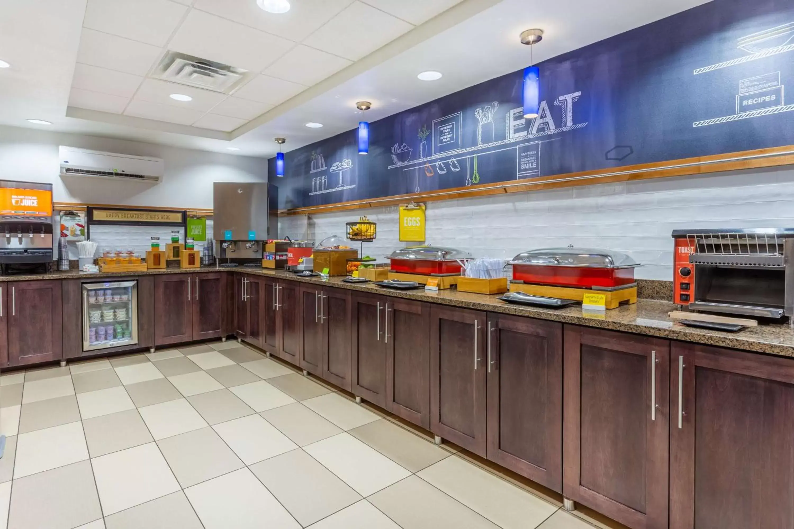 Breakfast, Restaurant/Places to Eat in Hampton Inn Sioux Falls