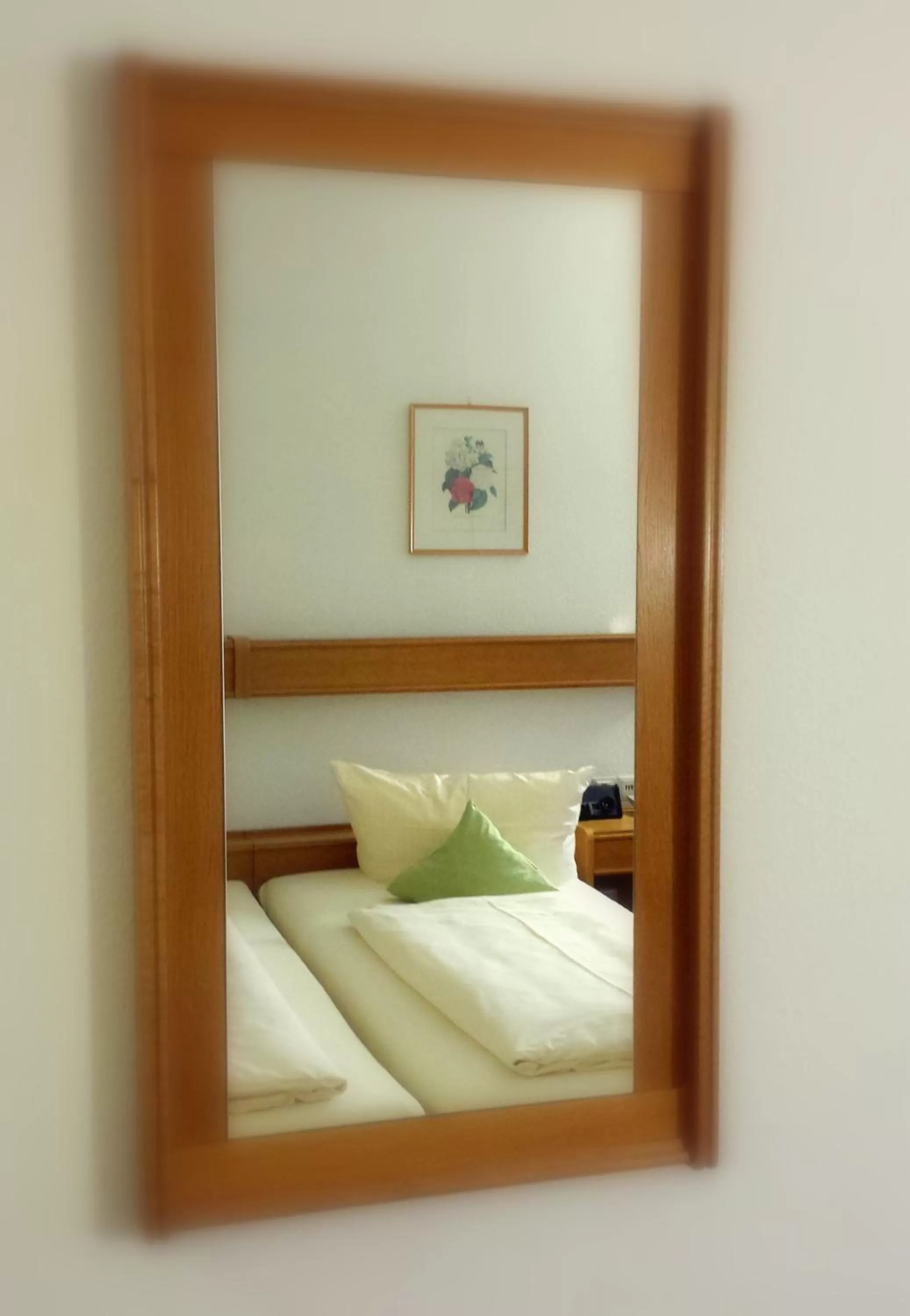 Photo of the whole room, Bed in Hotel Merian Rothenburg