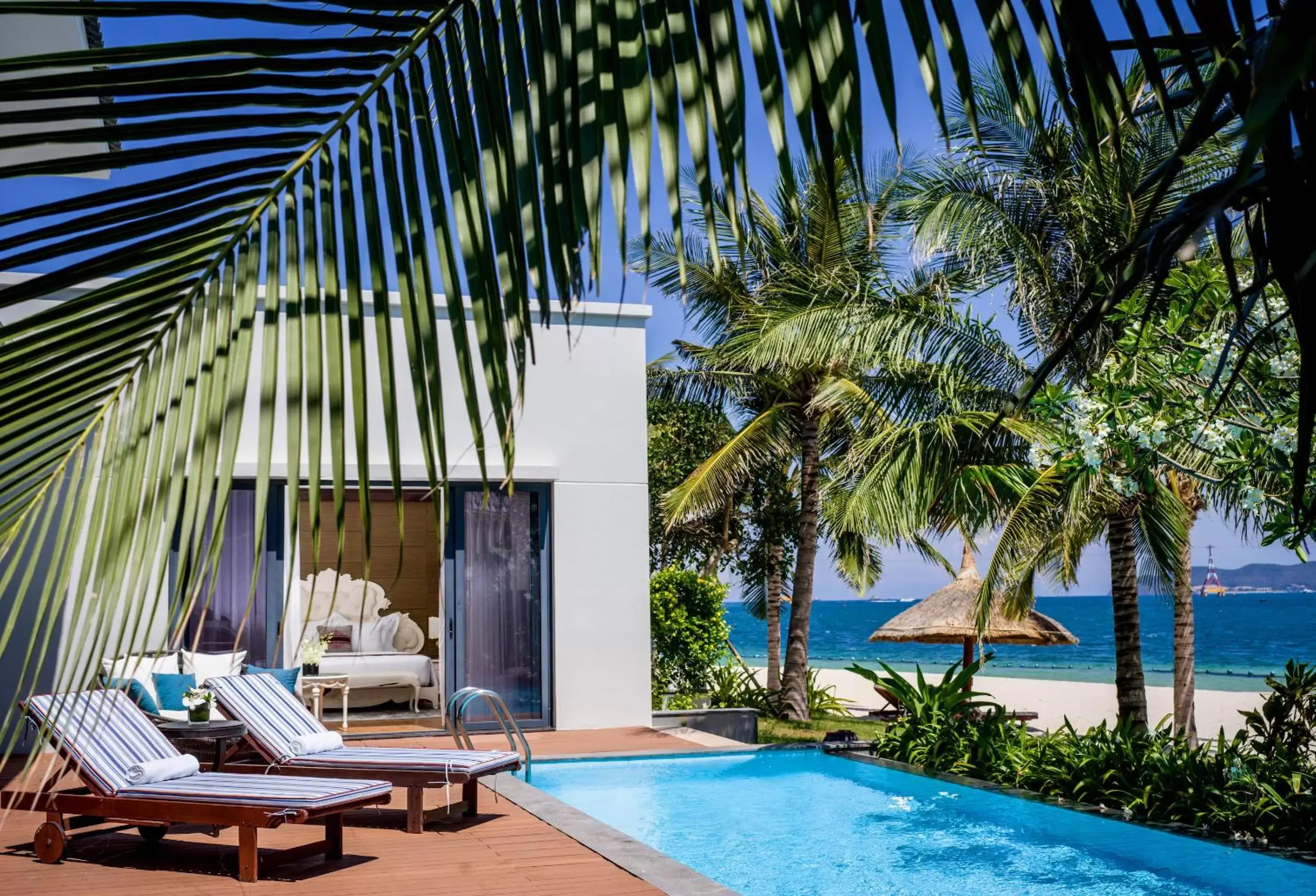 Pool view, Swimming Pool in Vinpearl Resort & Spa Nha Trang Bay