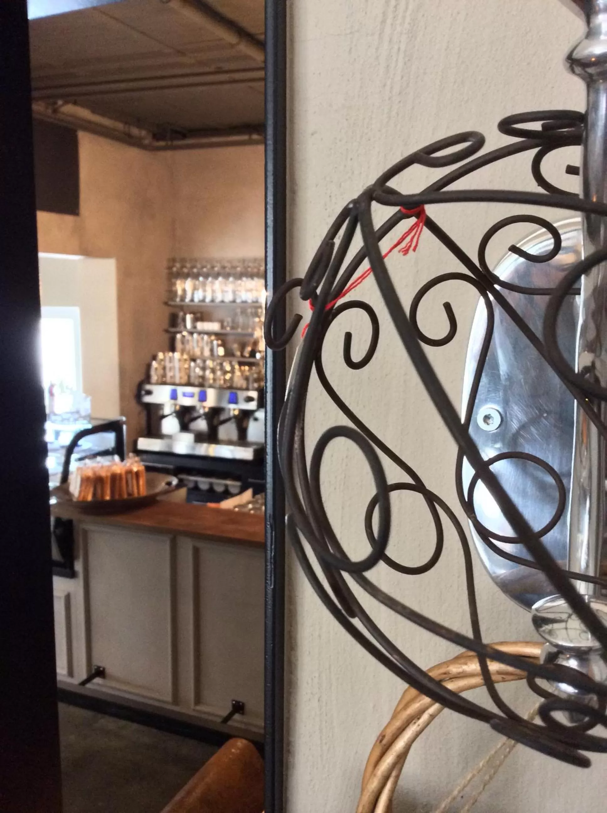 Property building in Landcafe mit Mini Hotel