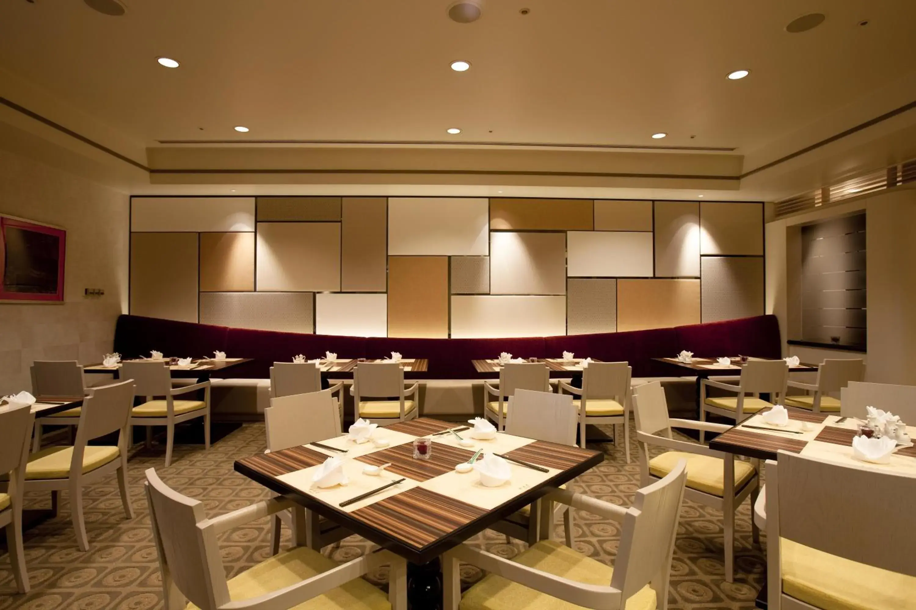Restaurant/places to eat in Hotel Okura Tokyo Bay