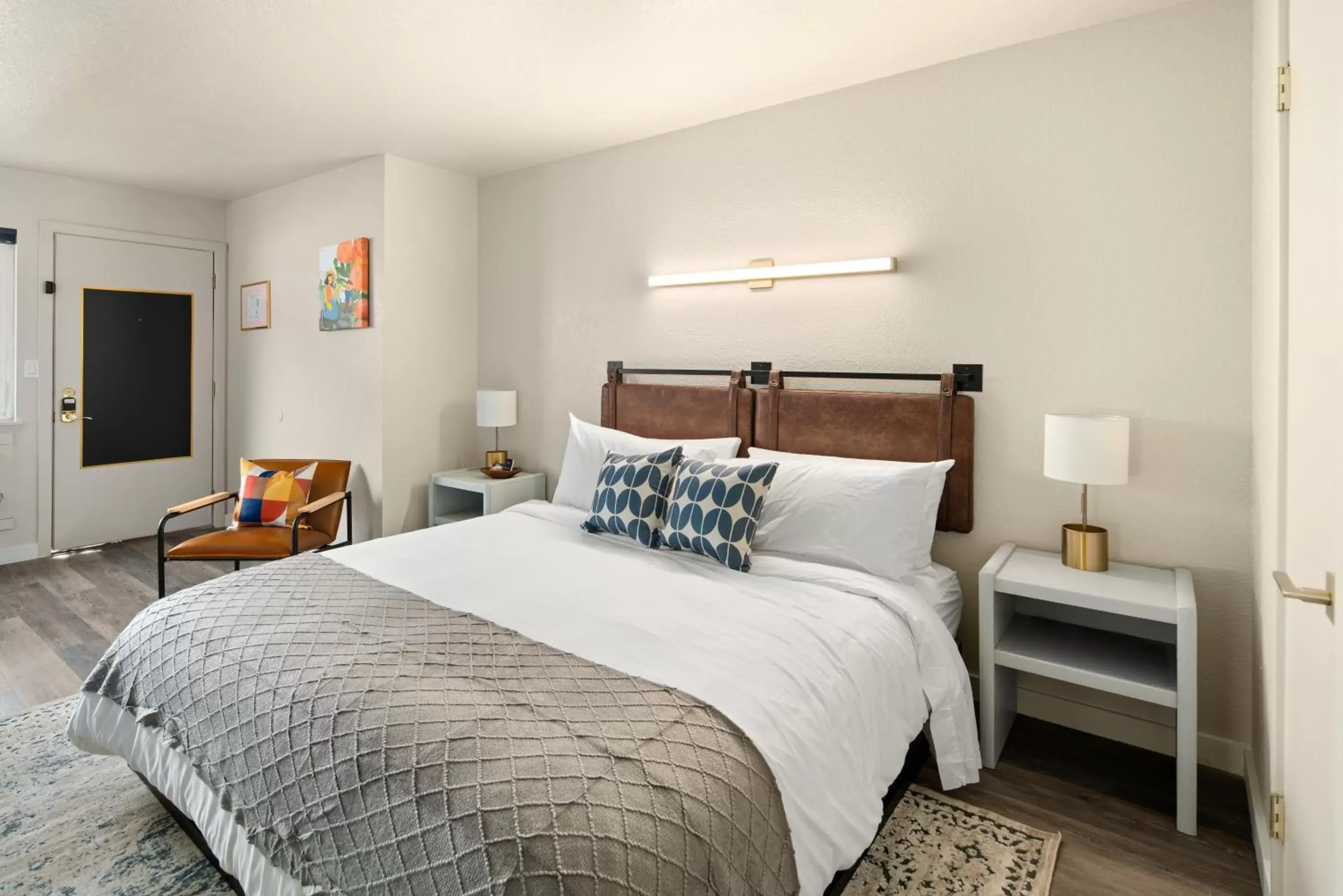 Bed in Hotel McCoy Pullman Bed in Hotel McCoy Pullman