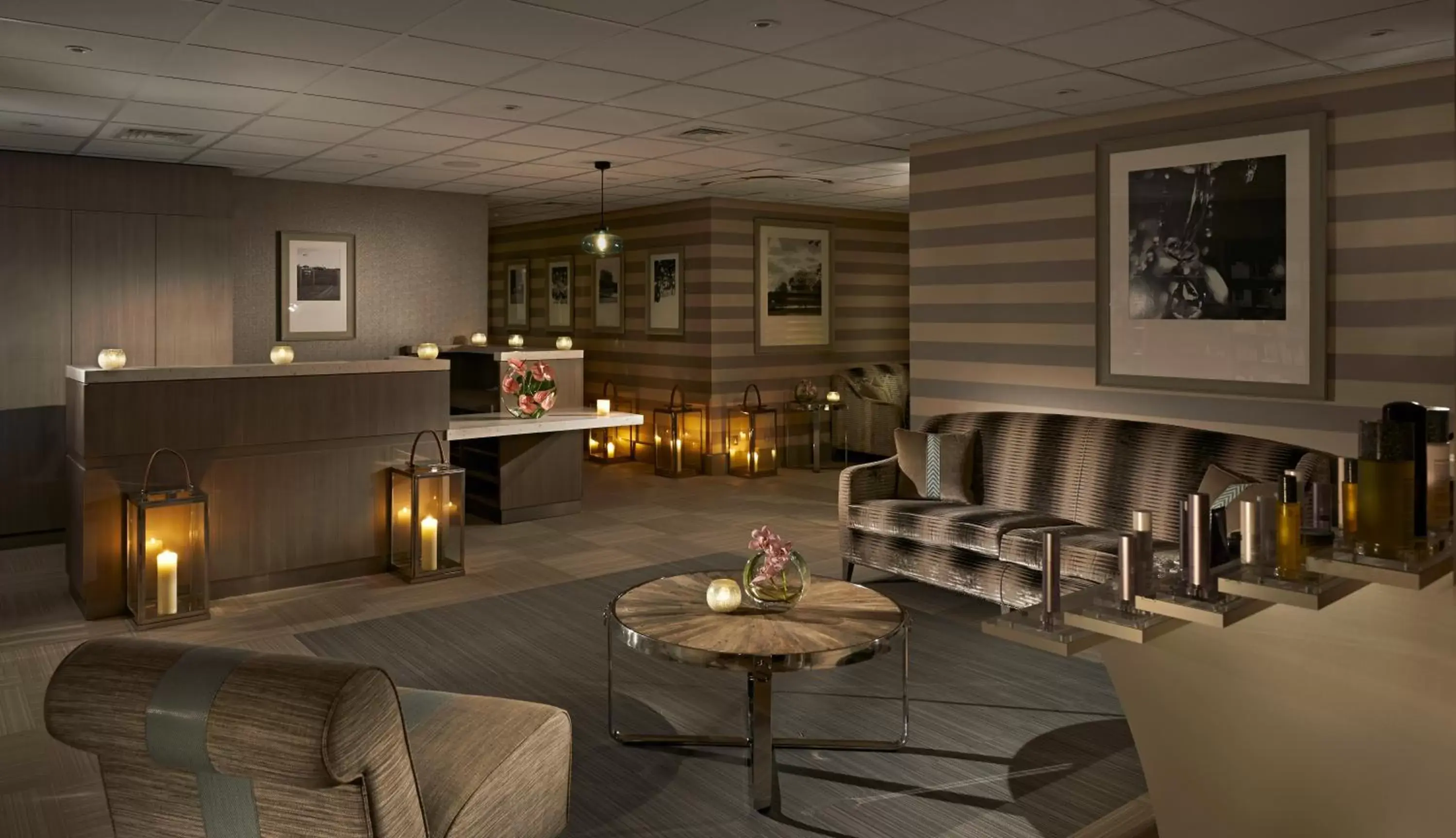 Lounge or bar, Restaurant/Places to Eat in The Belfry Hotel & Resort