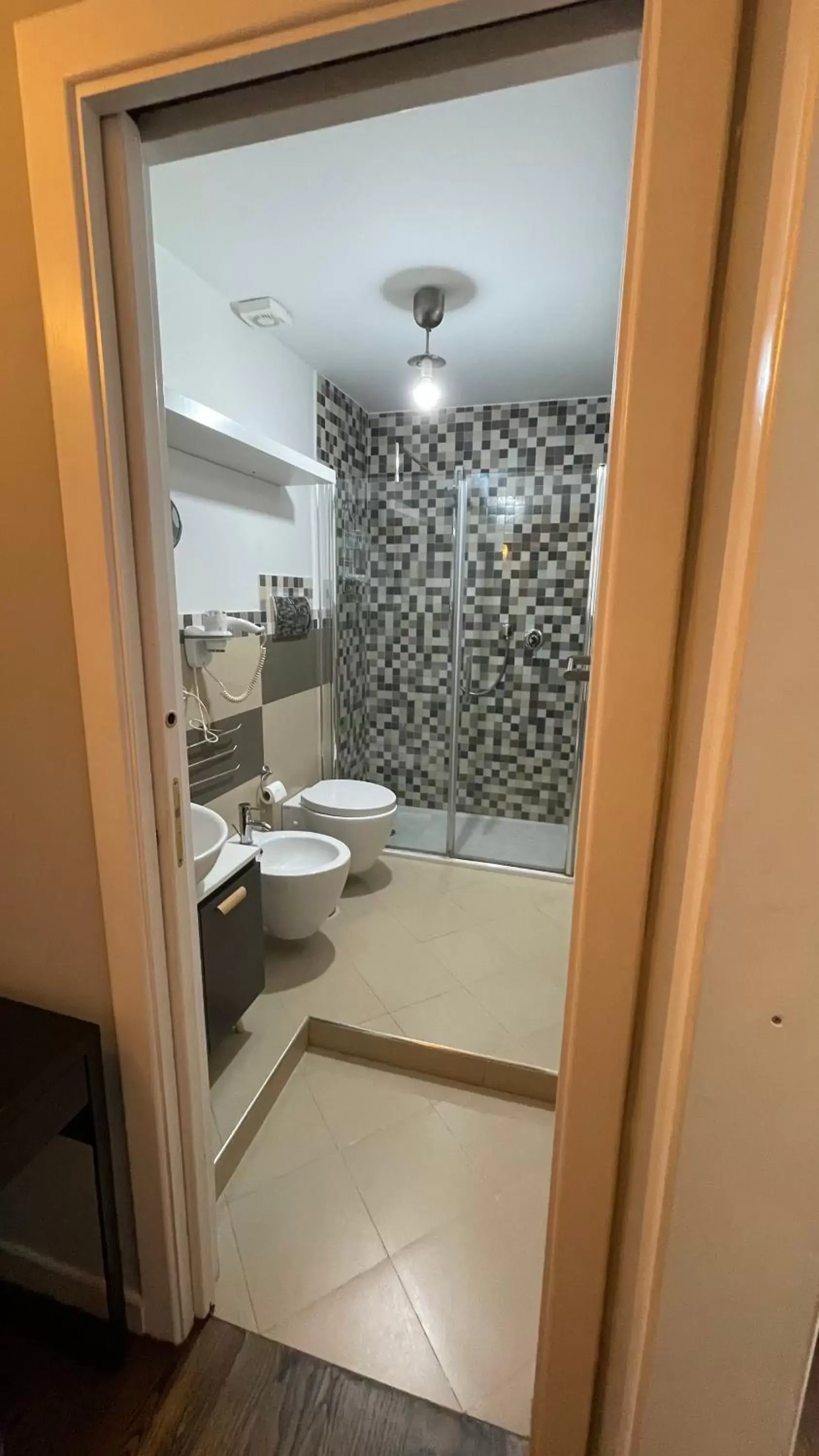 Shower, Bathroom in Anima Partenopea