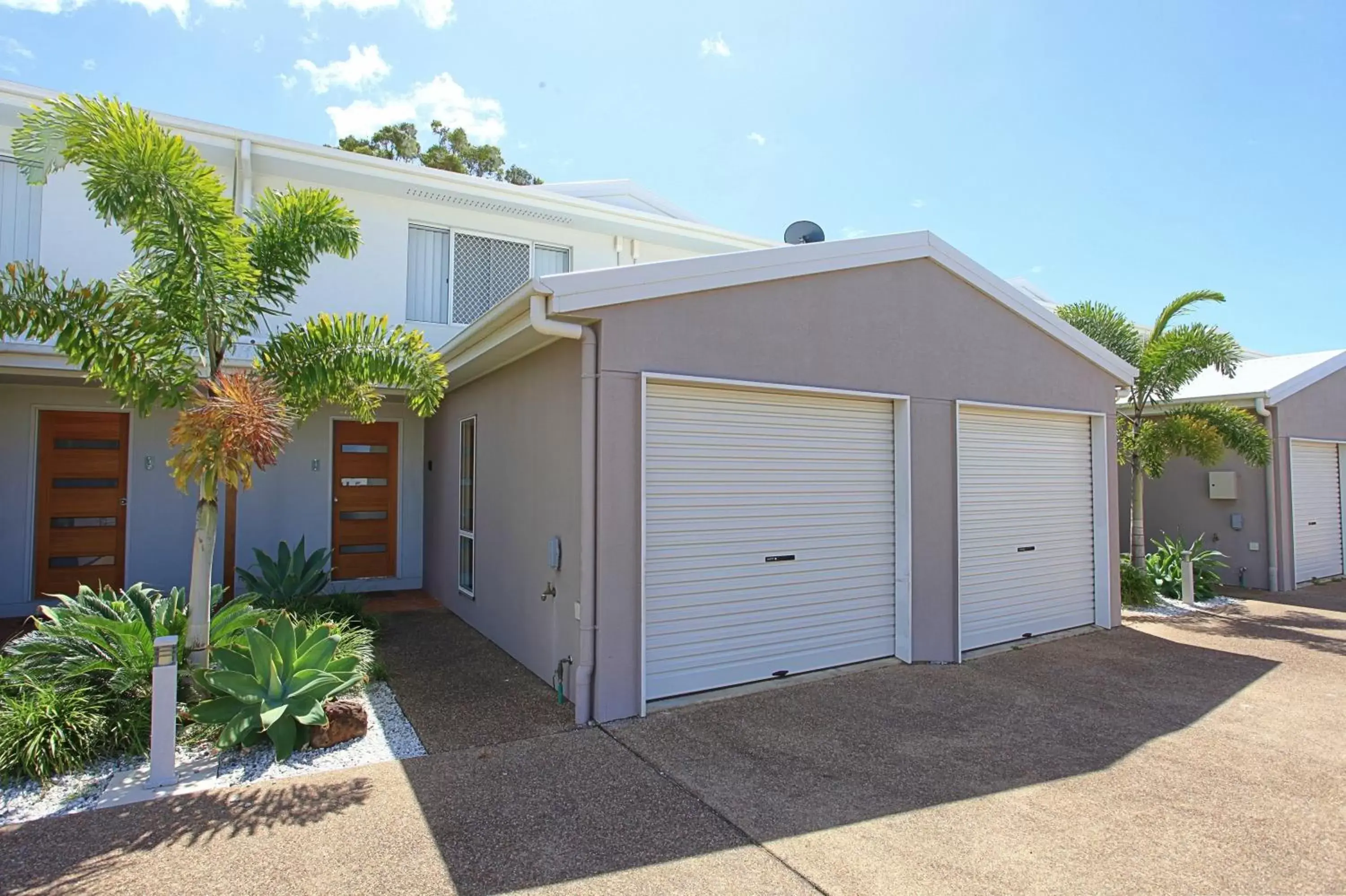 Property Building in Alexandra Apartments