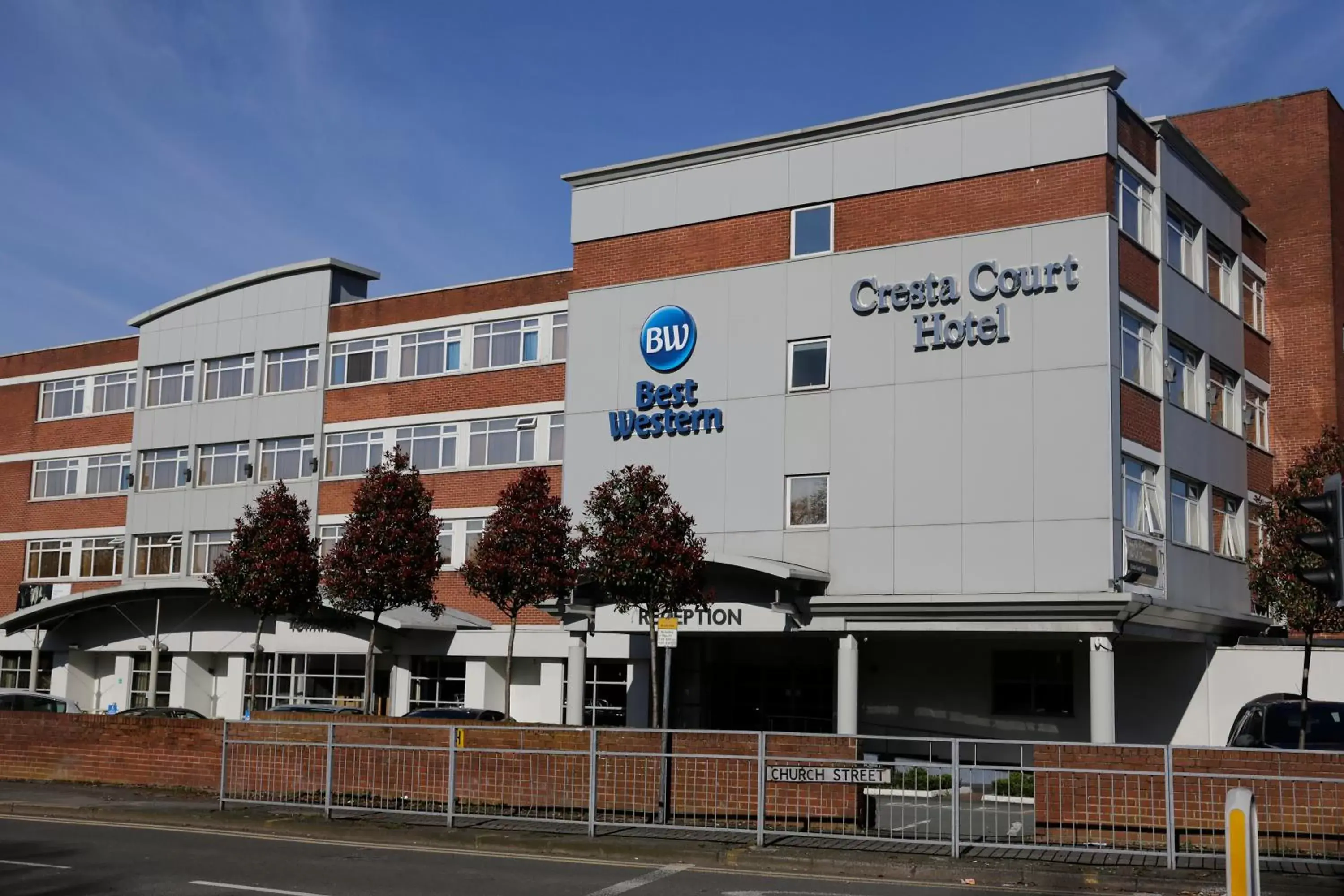 Facade/entrance, Property Building in Best Western Manchester Altrincham Cresta Court Hotel