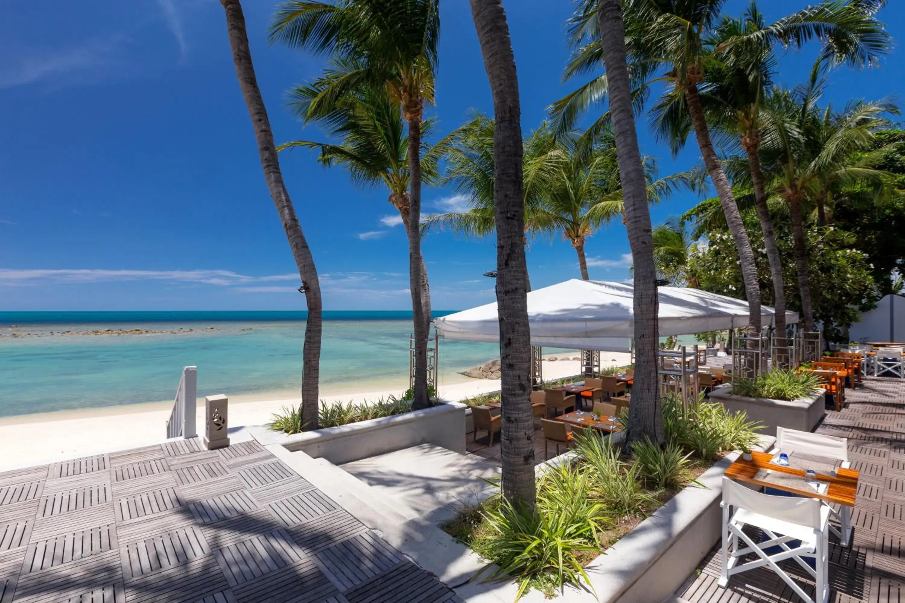 Restaurant/places to eat, Beach in Centara Villas Samui - SHA Plus