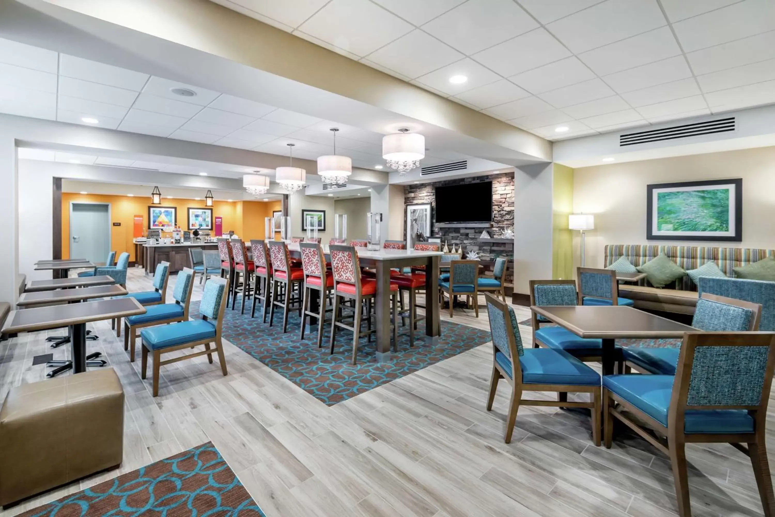 Breakfast, Restaurant/Places to Eat in Hampton Inn Baltimore Bayview Campus