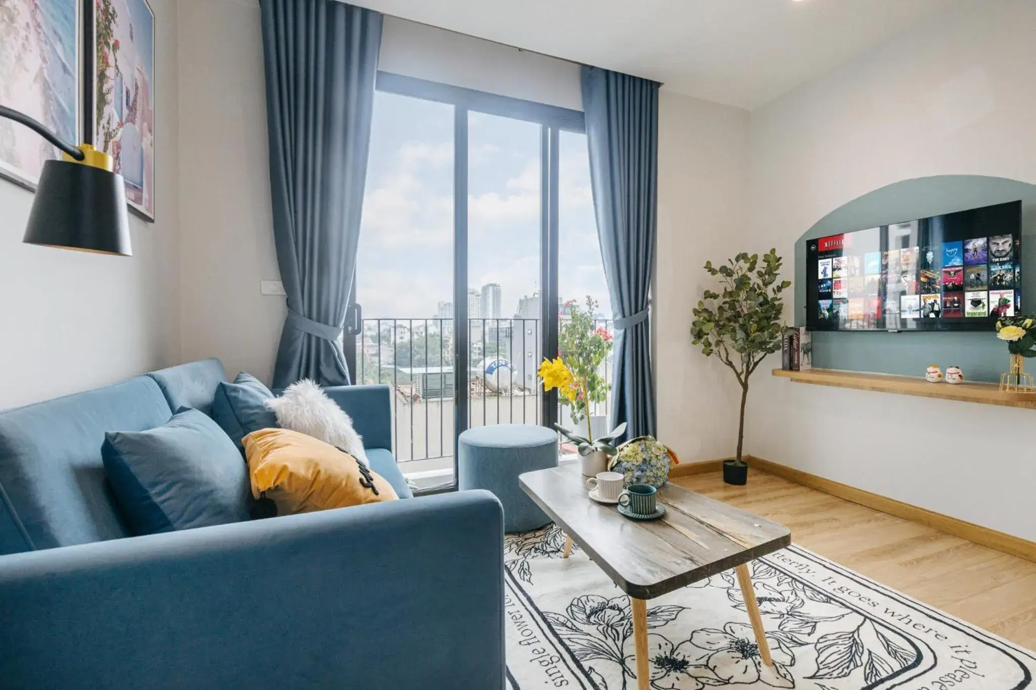 Living room, Seating Area in Crescendo Urban Stay