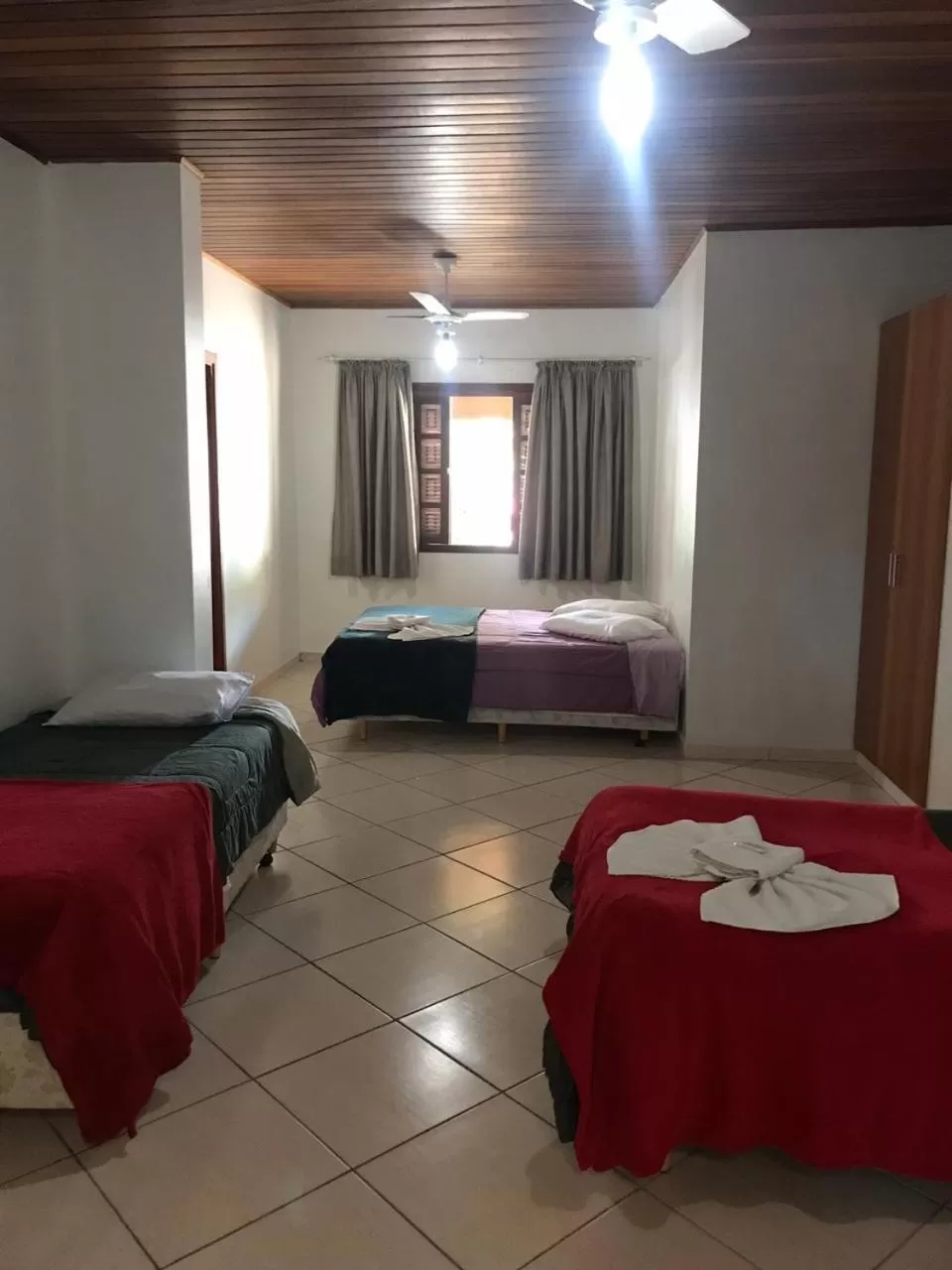 Bathroom, Bed in Hotel Vison