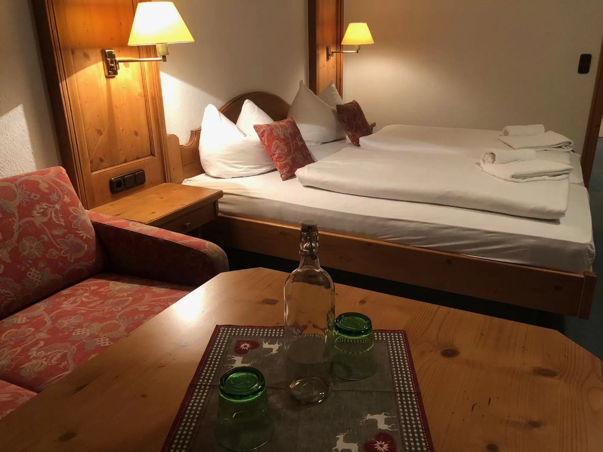 Photo of the whole room, Bed in Alpenhotel Widderstein
