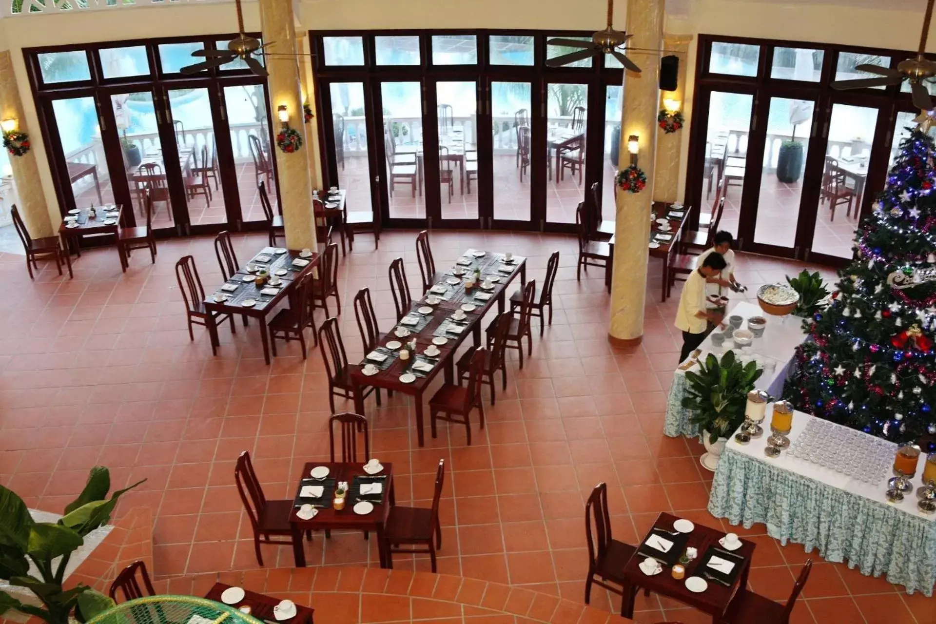 Seating area, Restaurant/Places to Eat in Golden Coast Resort & Spa