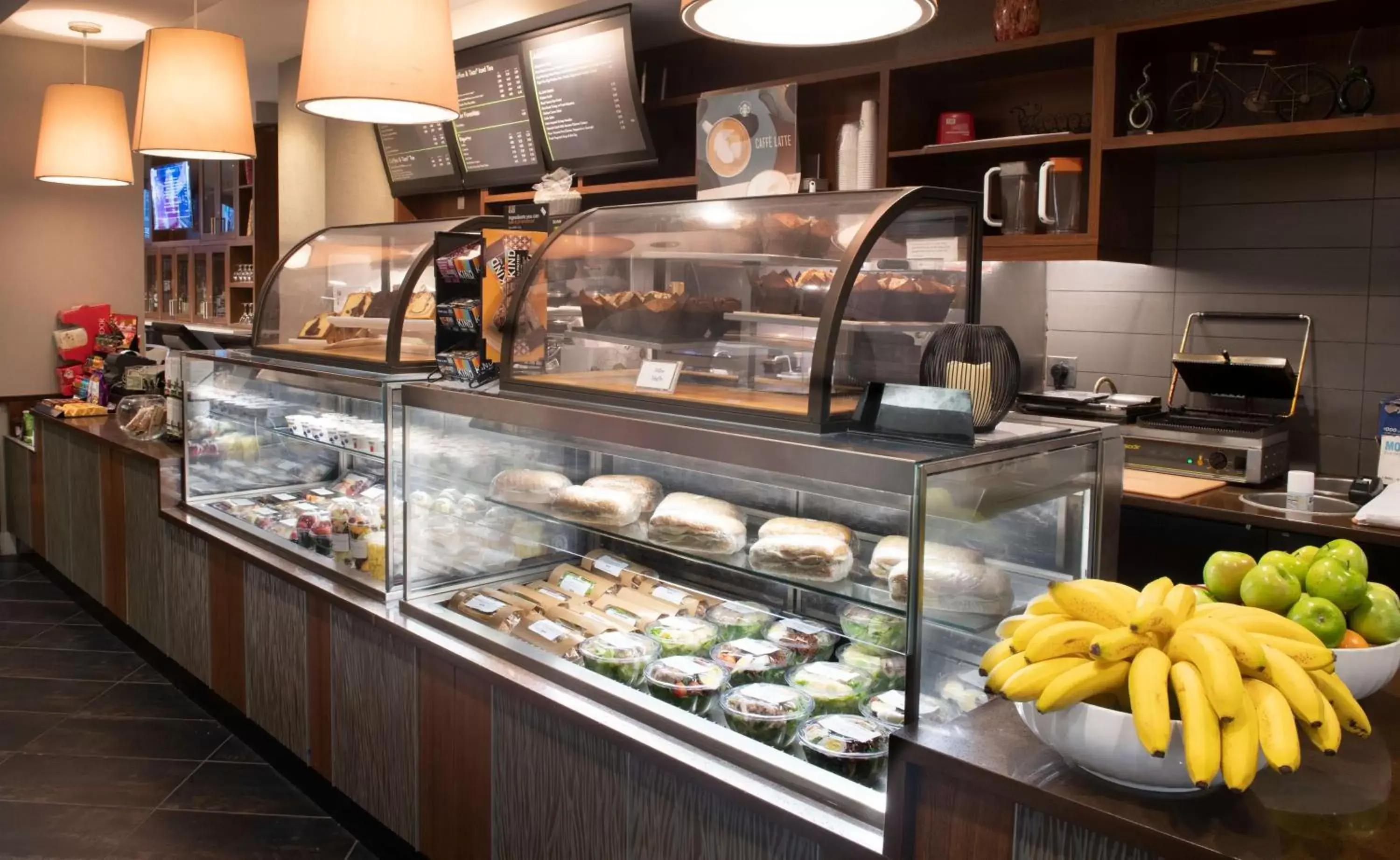 Restaurant/places to eat, Food in Hilton Arlington National Landing