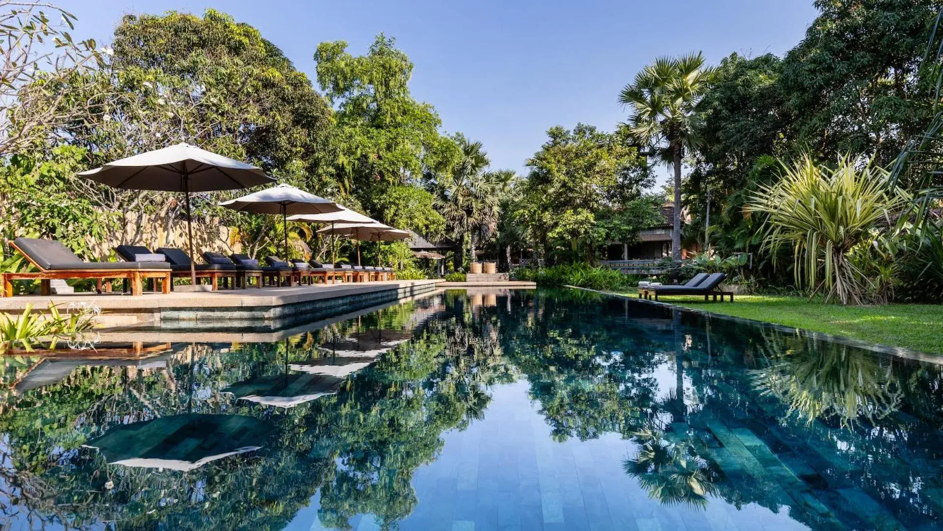 Swimming Pool in Sala Lodges