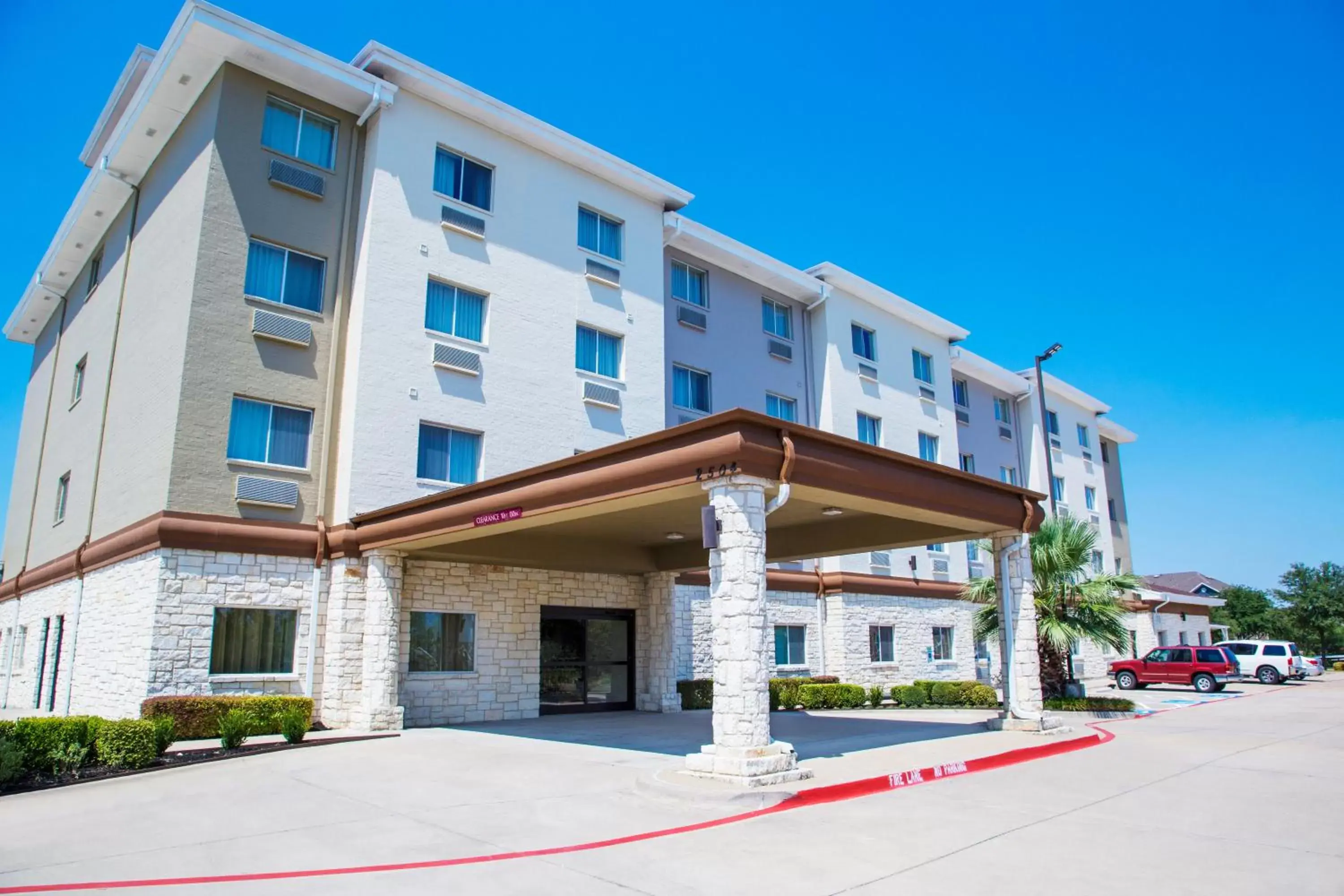 Property Building in Candlewood Suites - Grand Prairie - Arlington, an IHG Hotel