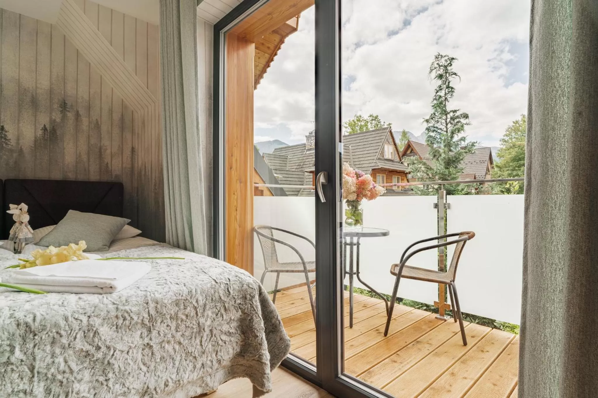 Balcony/Terrace, Bed in Apartamenty Jedlina