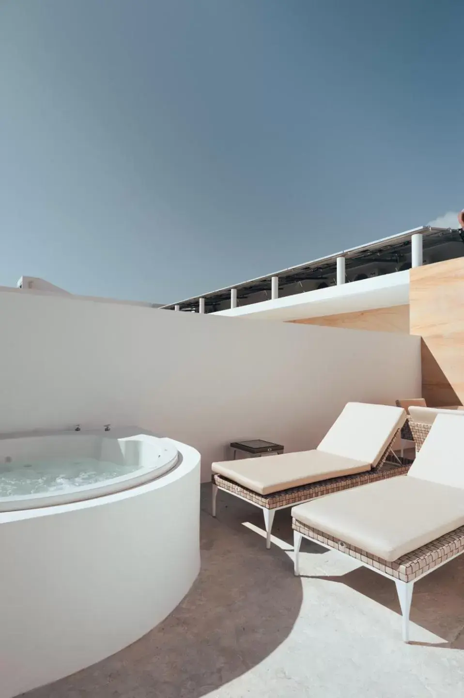 Hot Tub in Antera Hotel & Residences