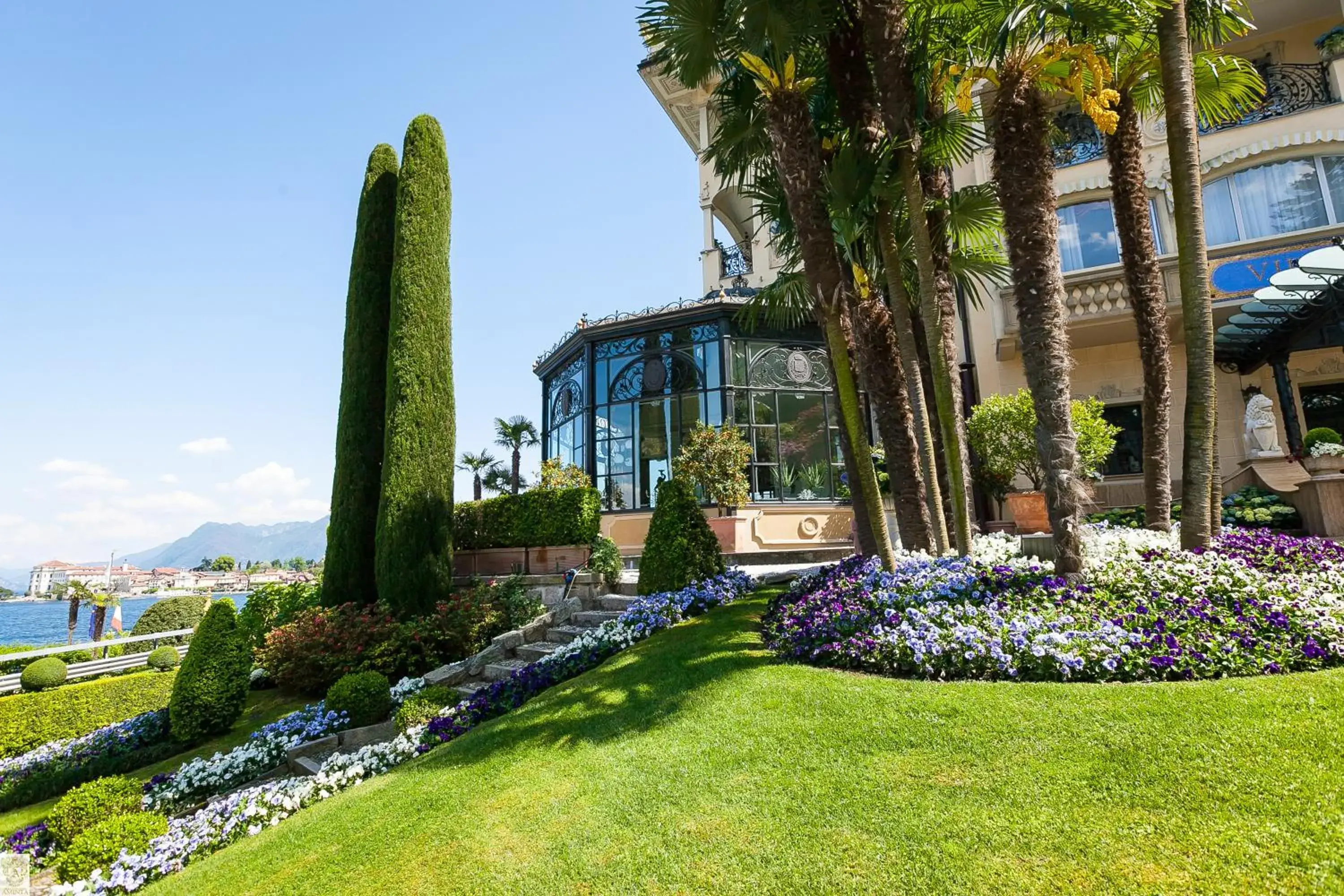 Facade/entrance, Garden in Hotel Villa E Palazzo Aminta