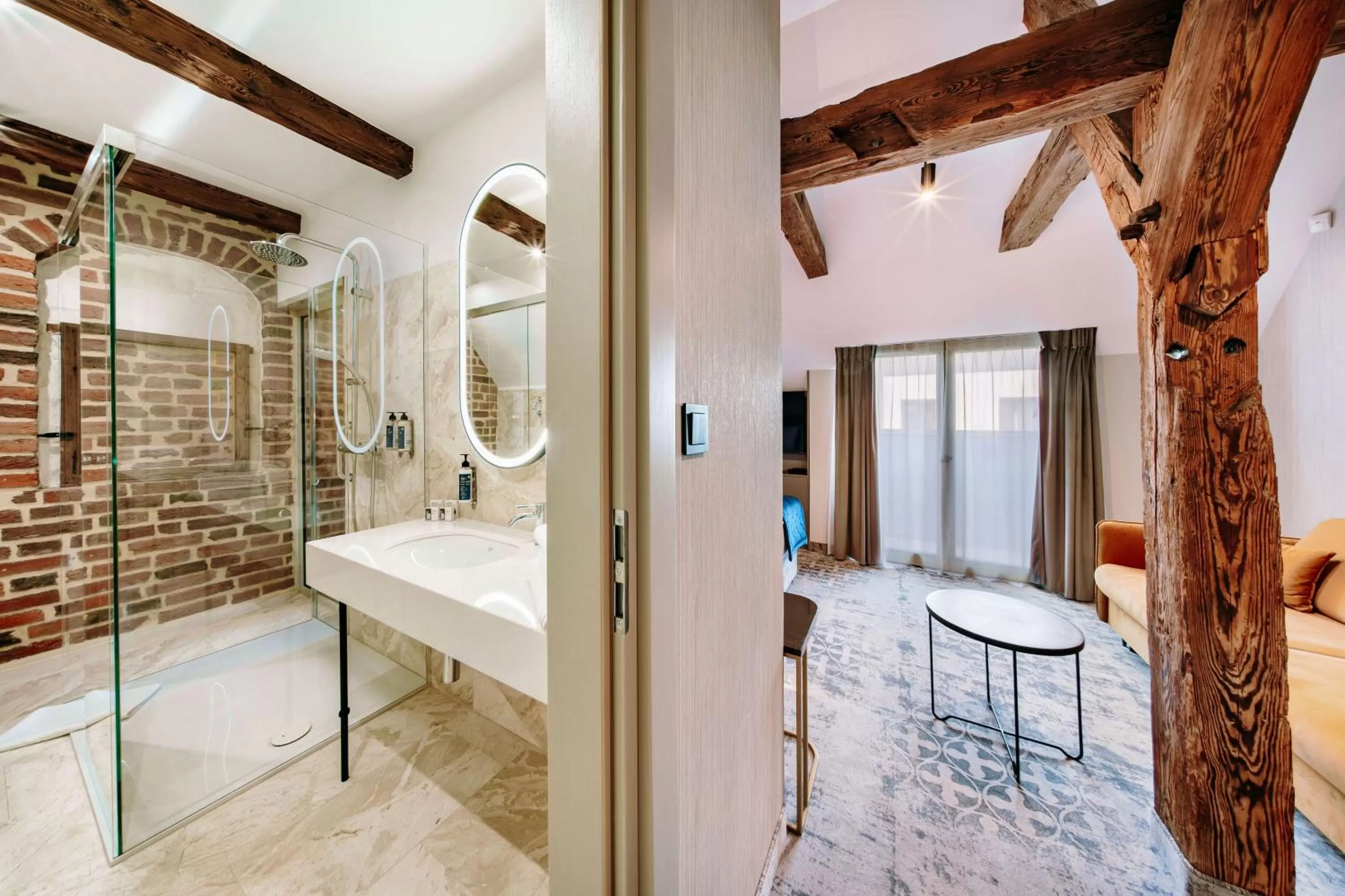 Bathroom in Hotel ETER