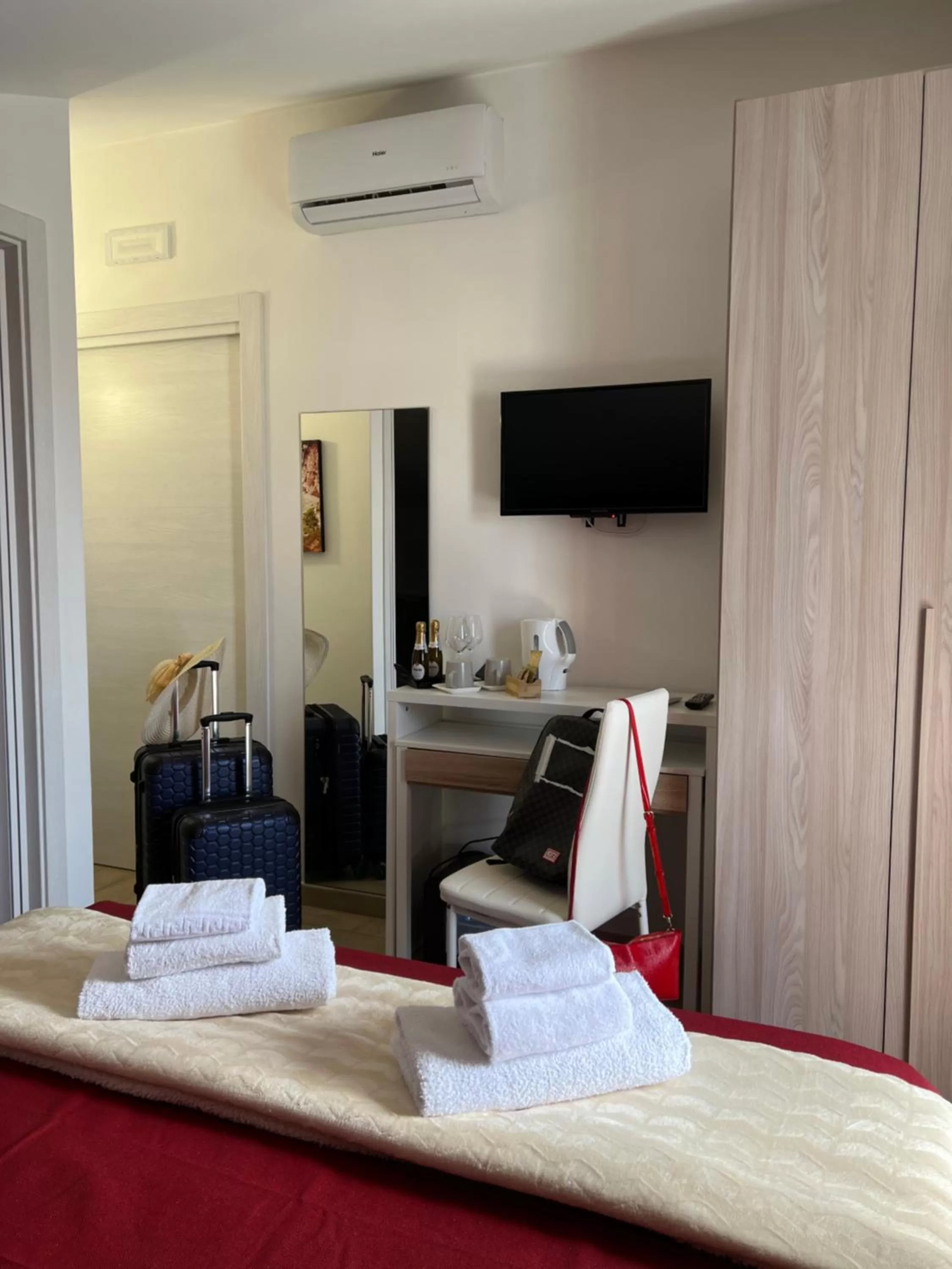 Bed in Il Tempio Di Giove Suite