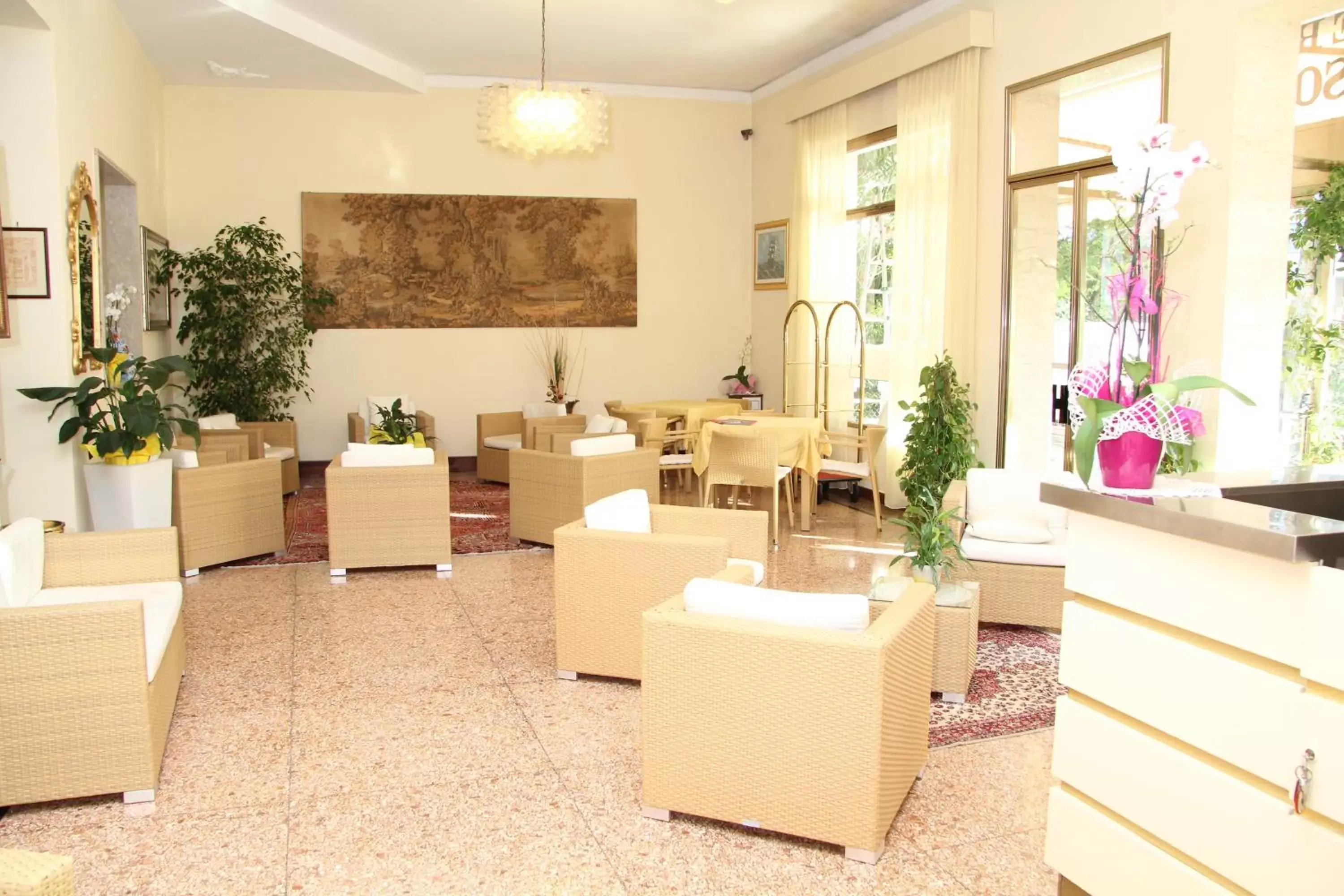 Lounge or bar, Lobby/Reception in Hotel B&B Risorta