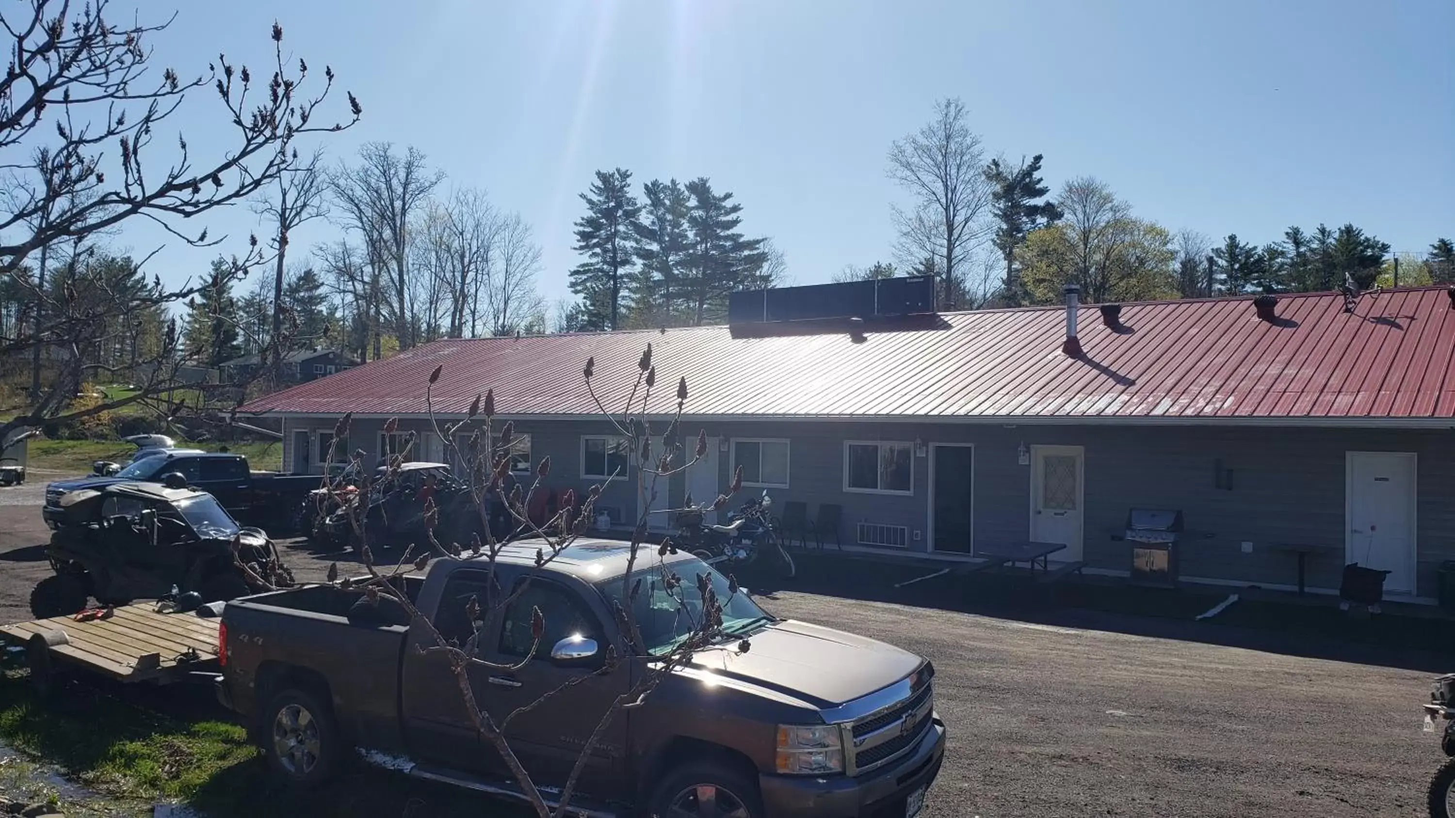 Property Building in Calabogie Motor Inn