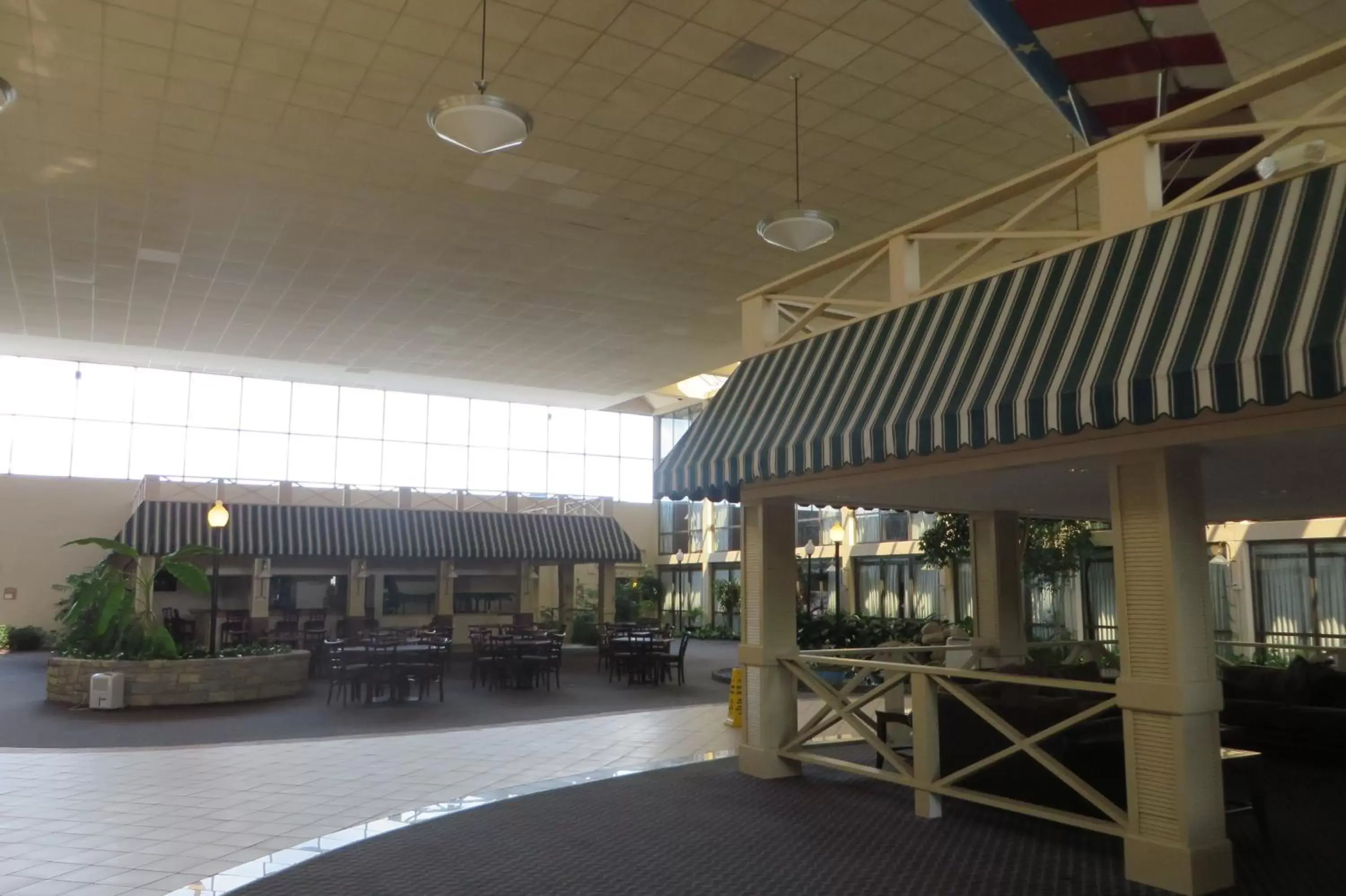 Lobby or reception in Days Inn by Wyndham Columbus Airport