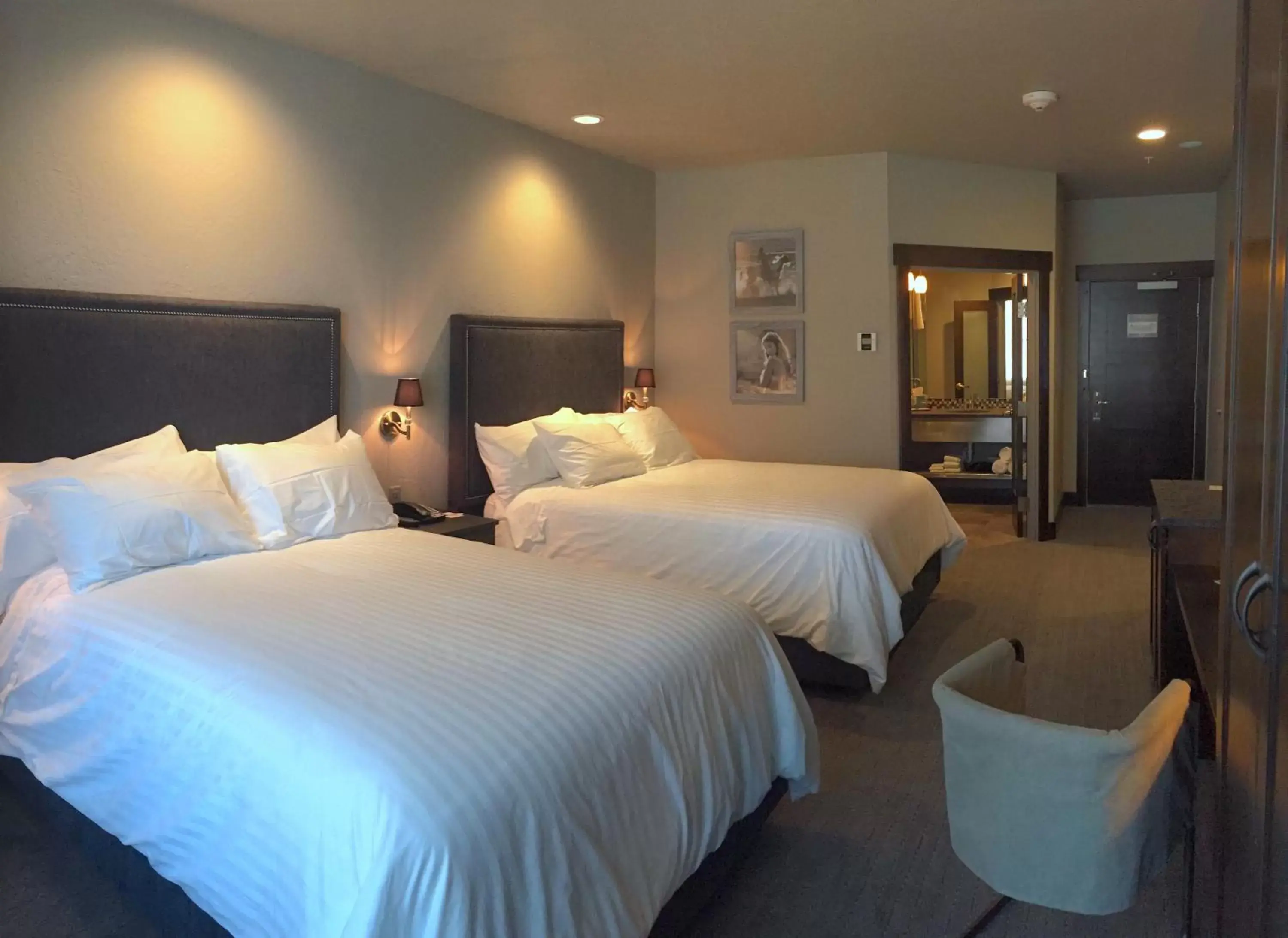 Photo of the whole room, Room Photo in Firebrand Hotel