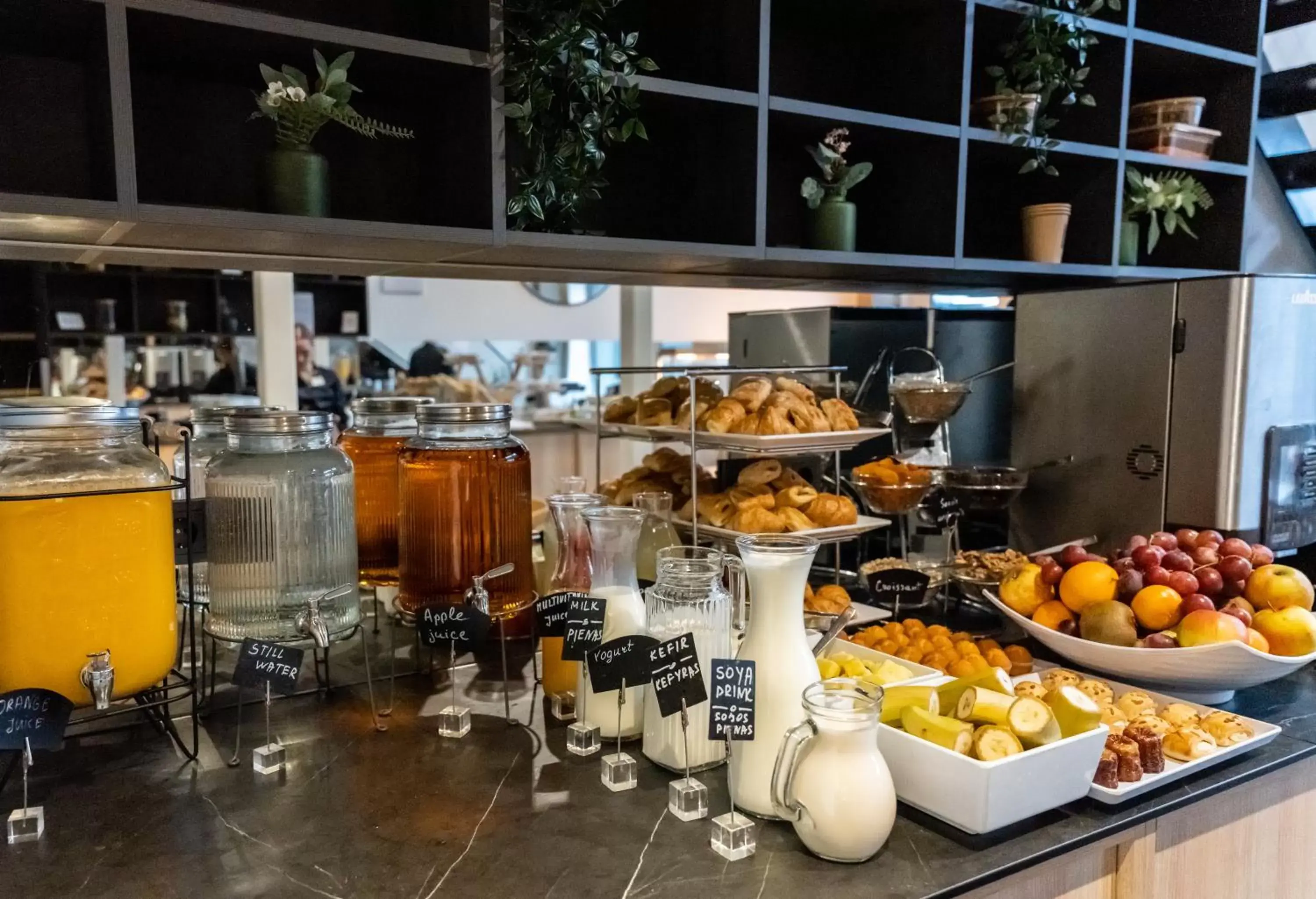 Buffet breakfast in Loop Hotel Vilnius