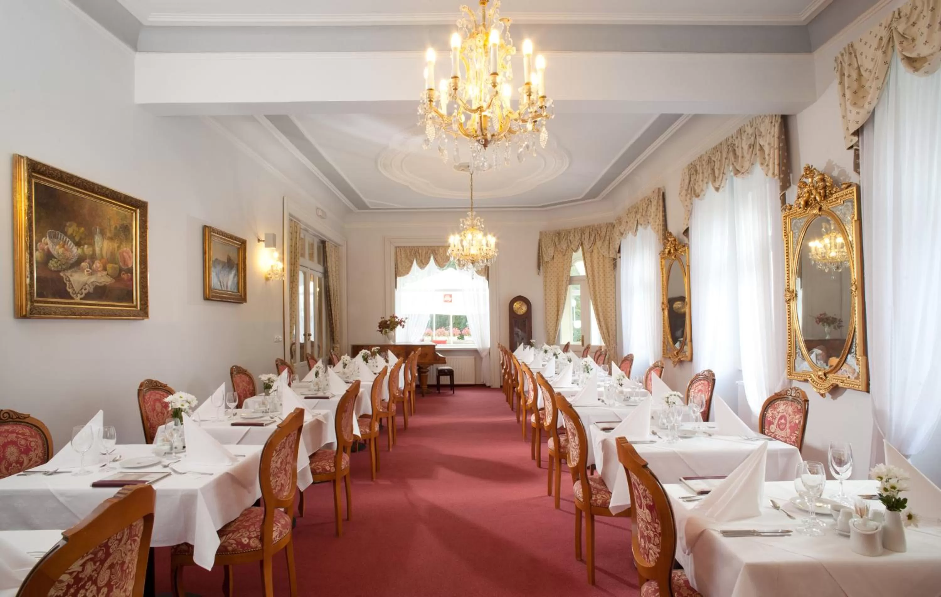 Restaurant/places to eat in Imperial Spa & Kurhotel