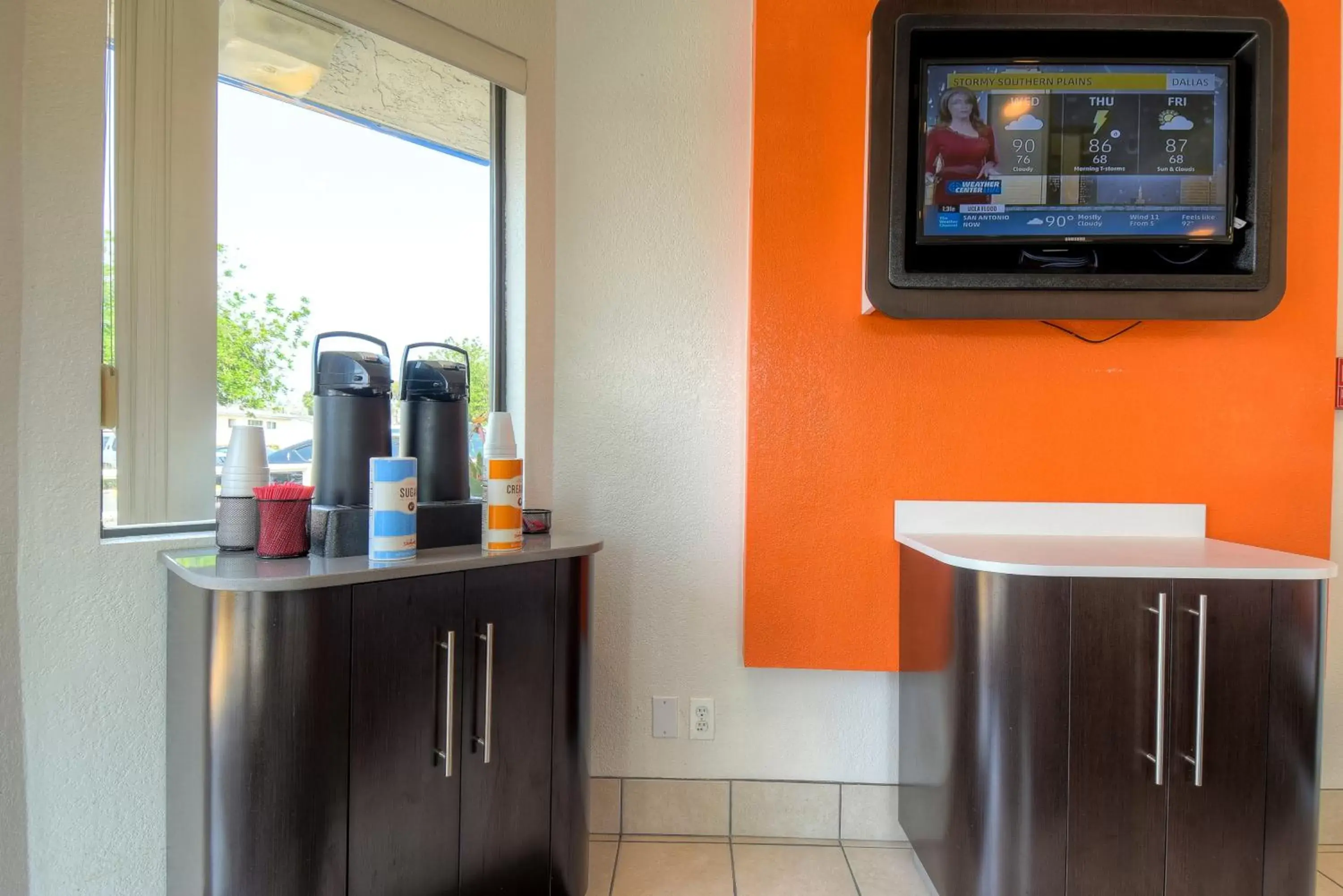 Drinks, TV/Entertainment Center in Motel 6-El Cajon, CA - San Diego