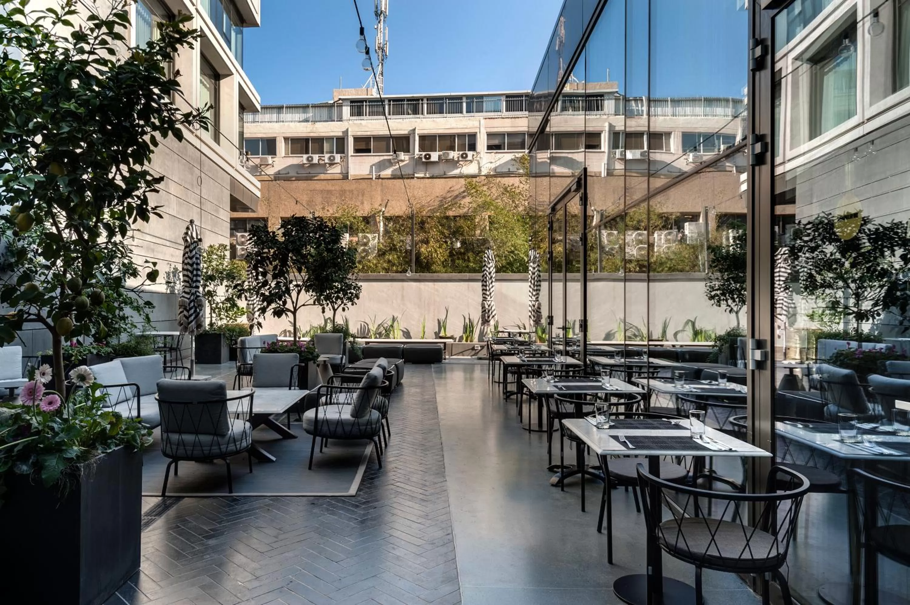 Publica Isrotel, Autograph Collection