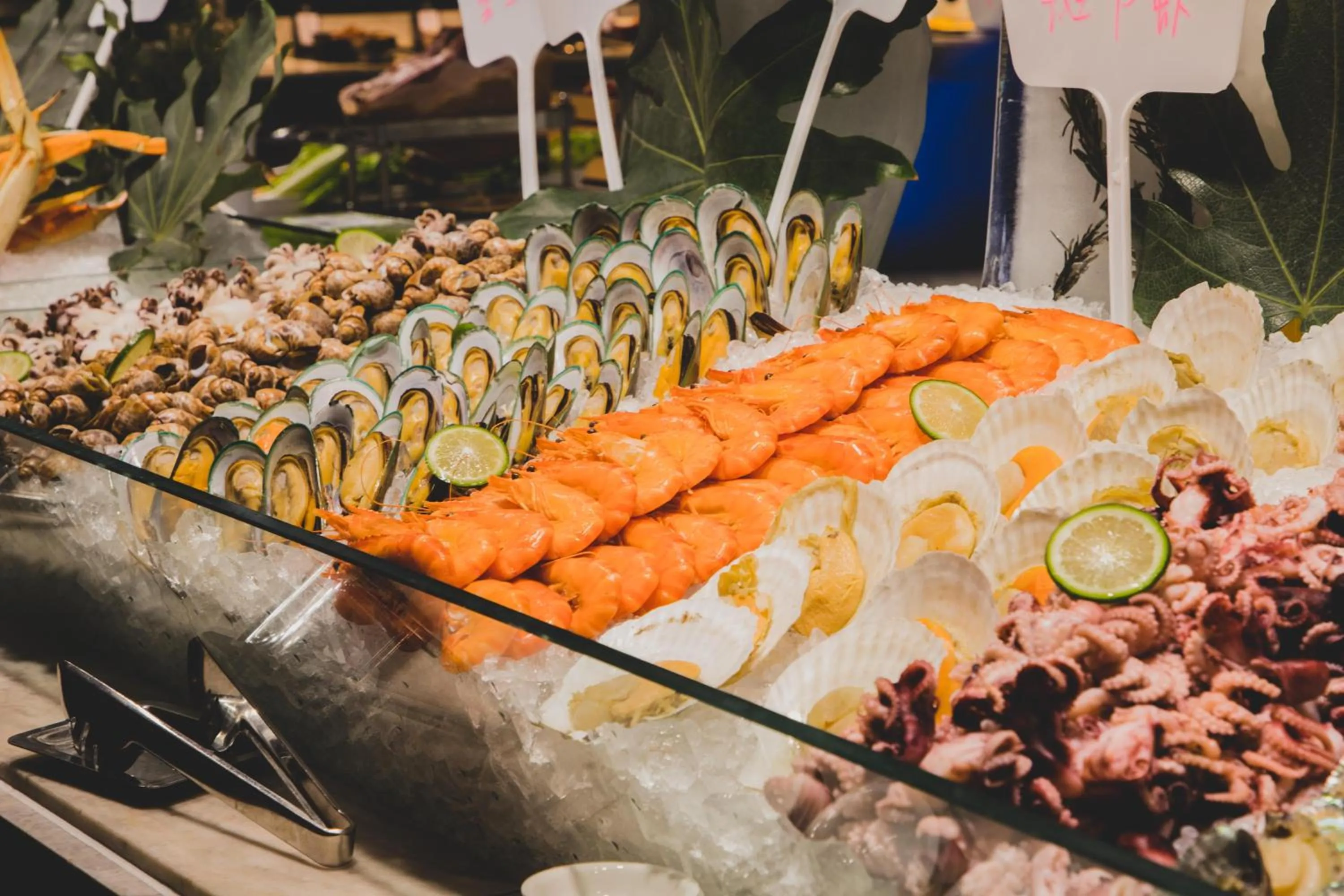 Restaurant/places to eat in Crowne Plaza Kunshan by IHG