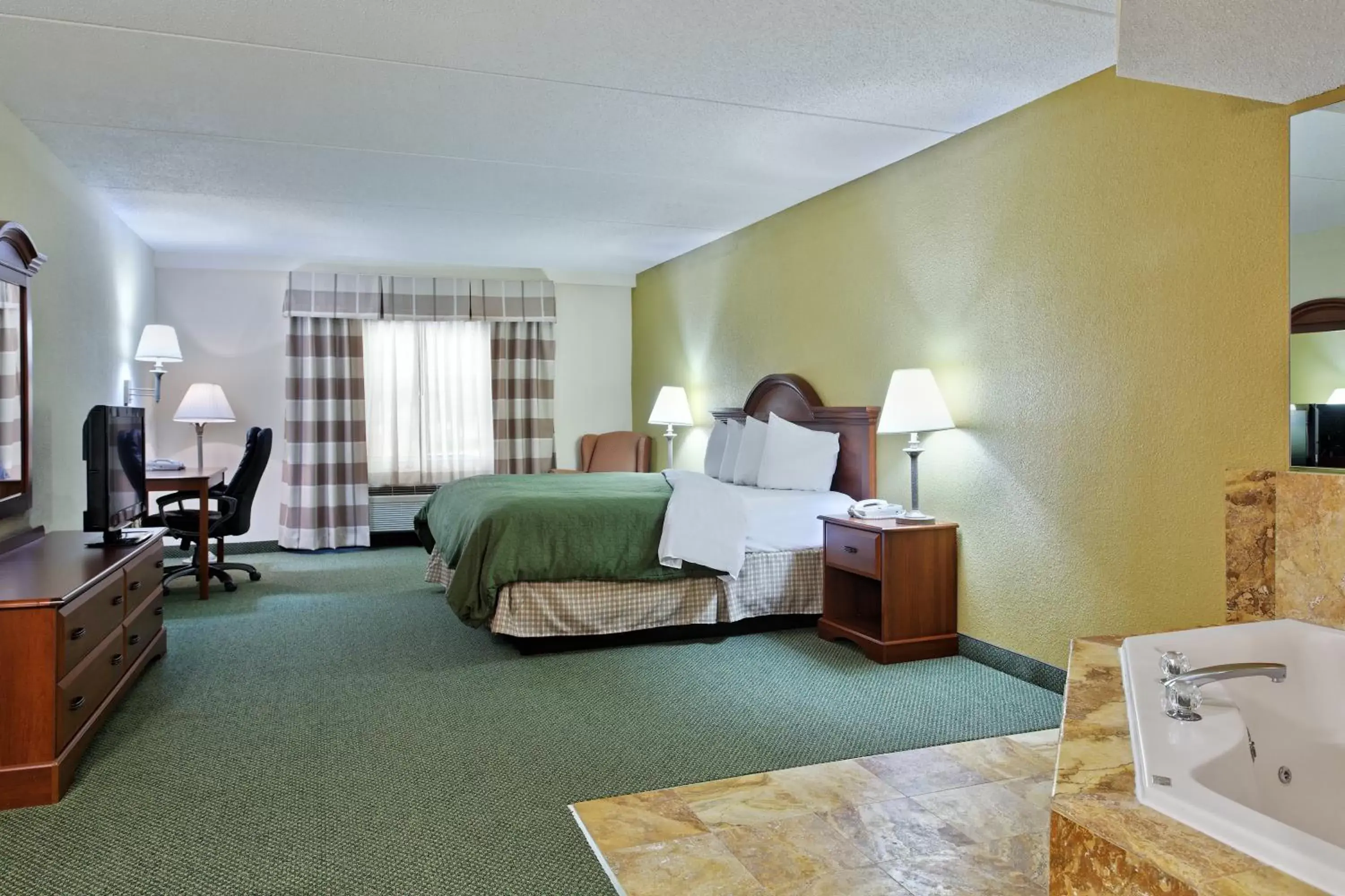 Bedroom in Country Inn & Suites by Radisson, Charlotte University Place, NC