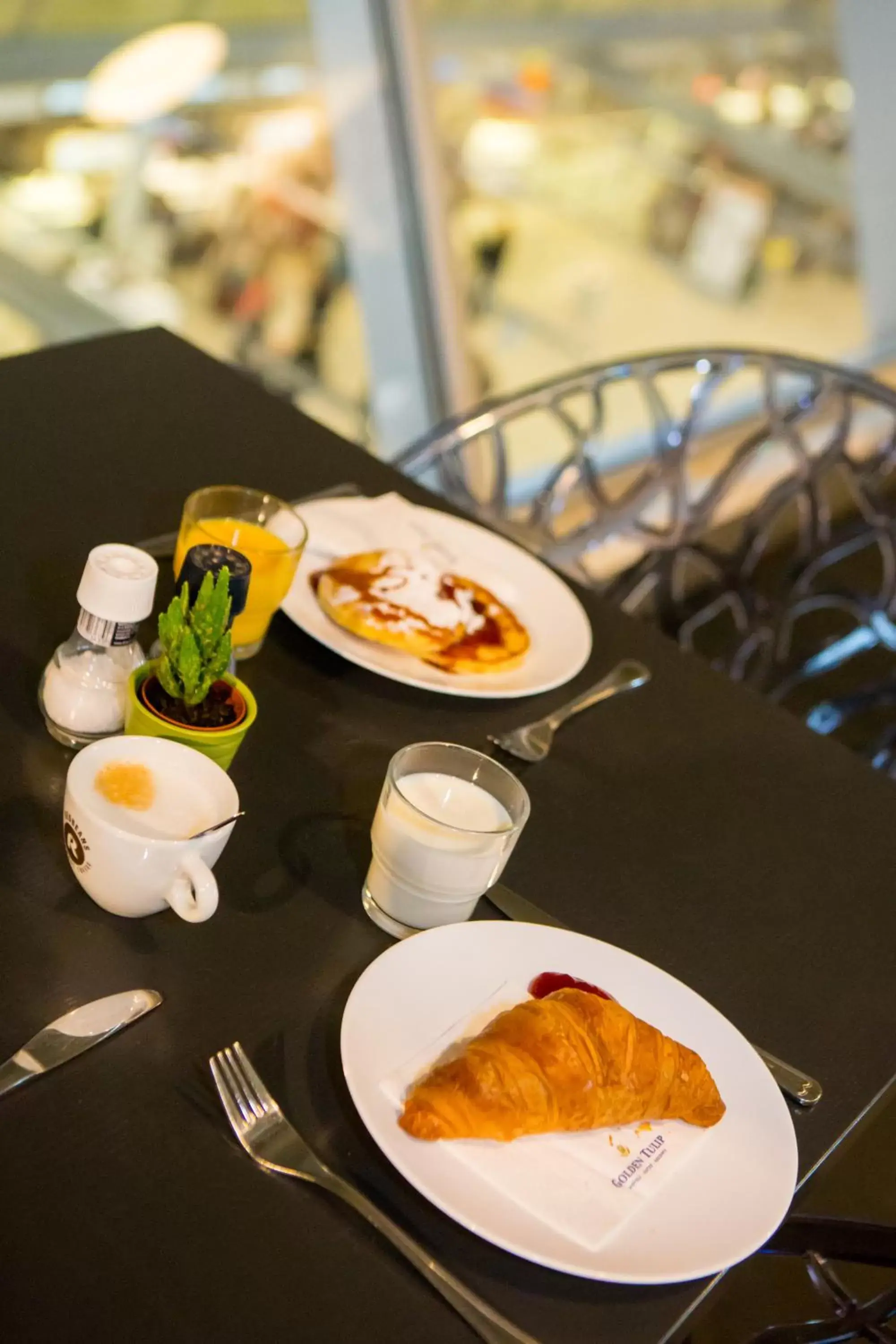 Buffet breakfast in Tulip Inn Eindhoven Airport Buffet breakfast in Tulip Inn Eindhoven Airport