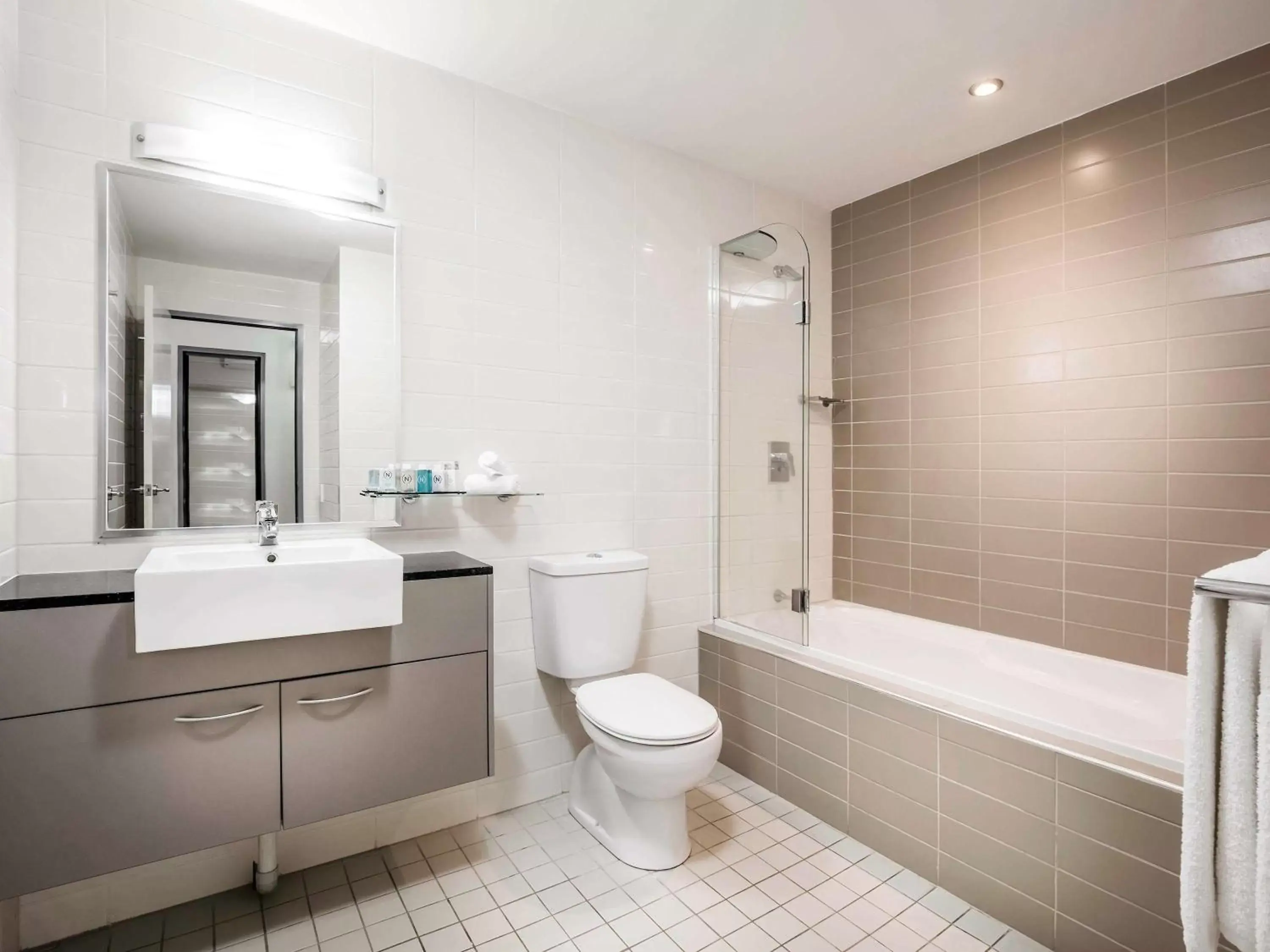 Photo of the whole room, Bathroom in Novotel Darwin Airport