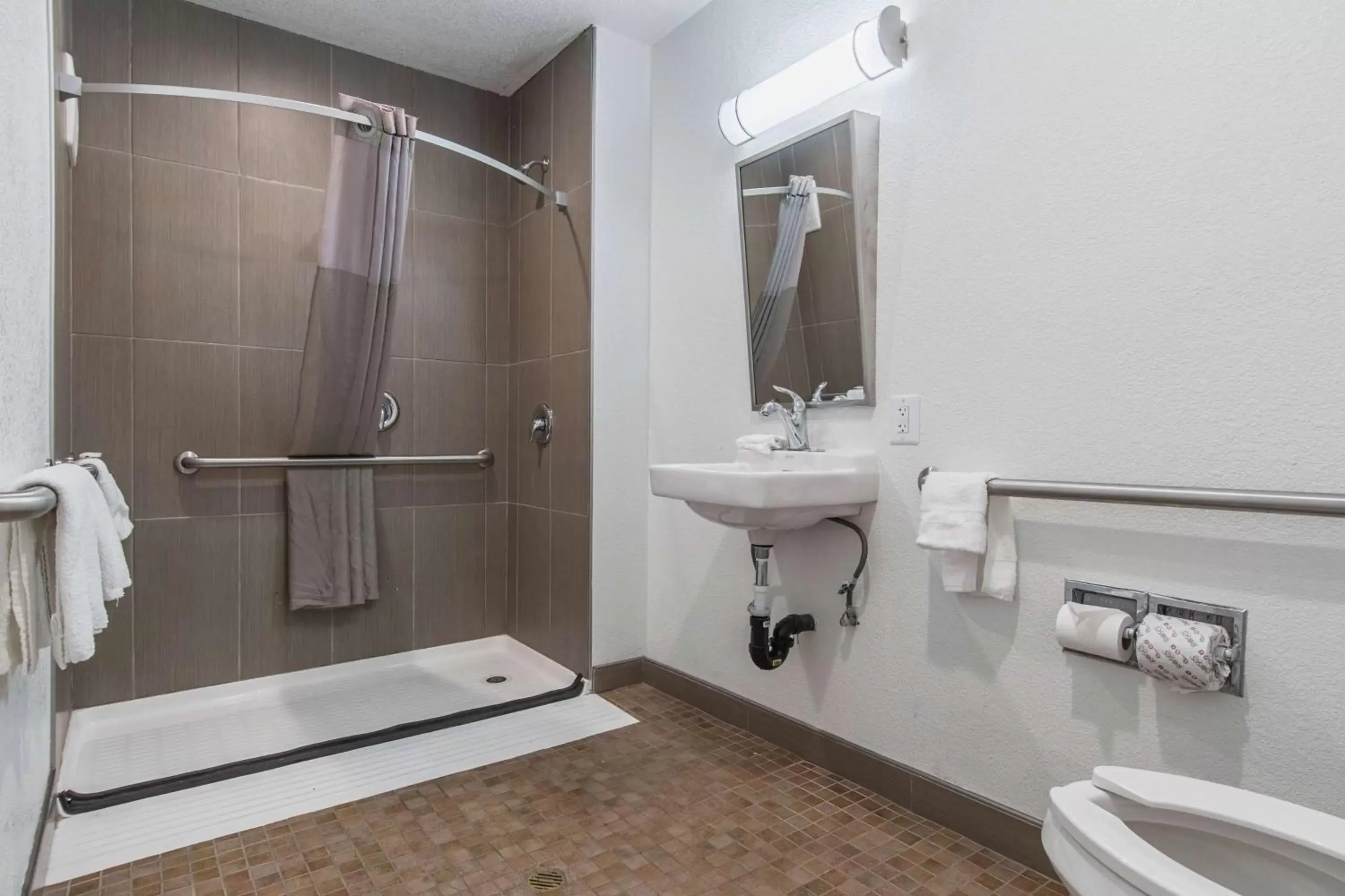 Shower, Bathroom in Motel 6 Bakersfield, CA - Central