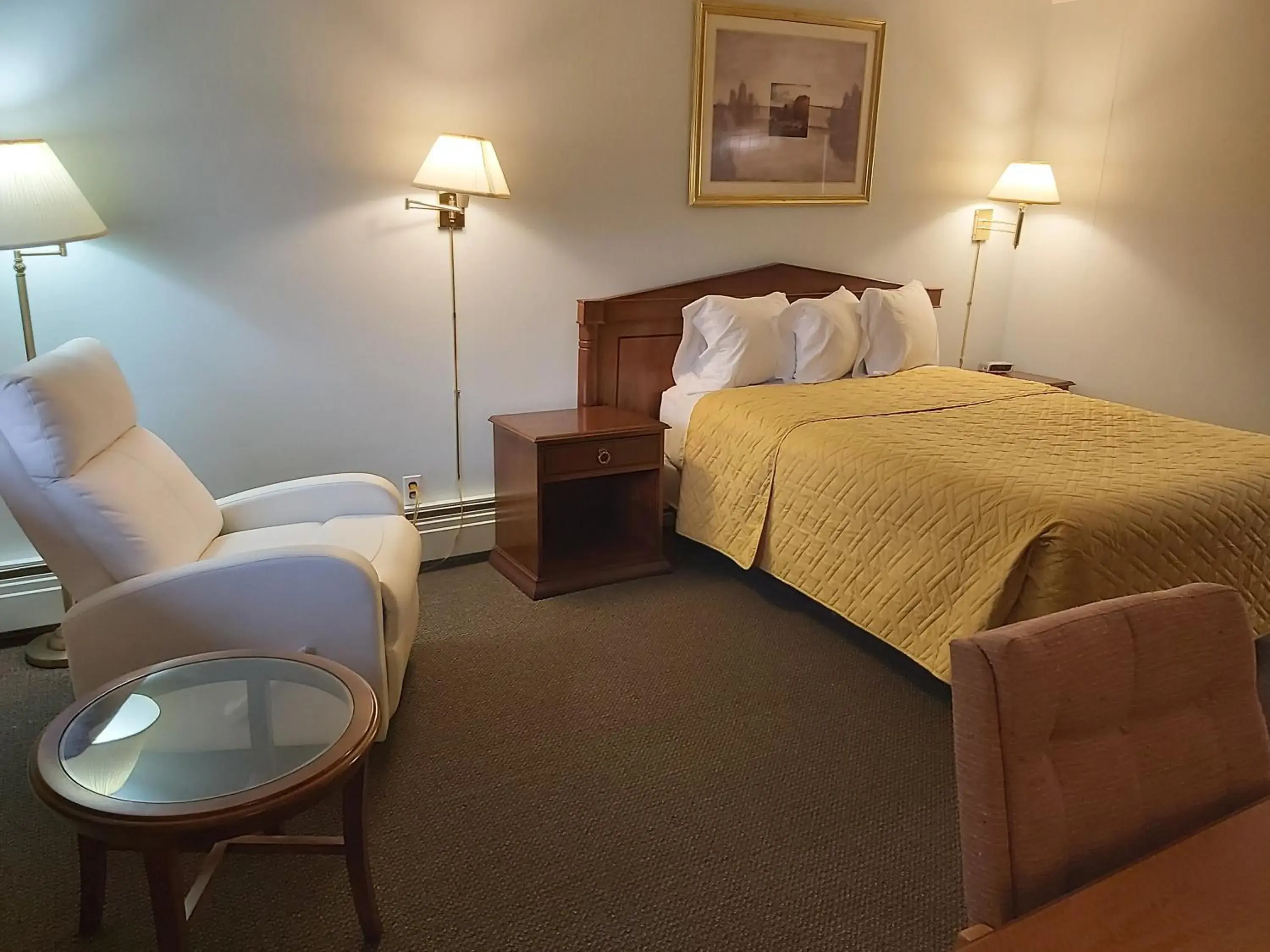 Bed in Travel Inn Hearst