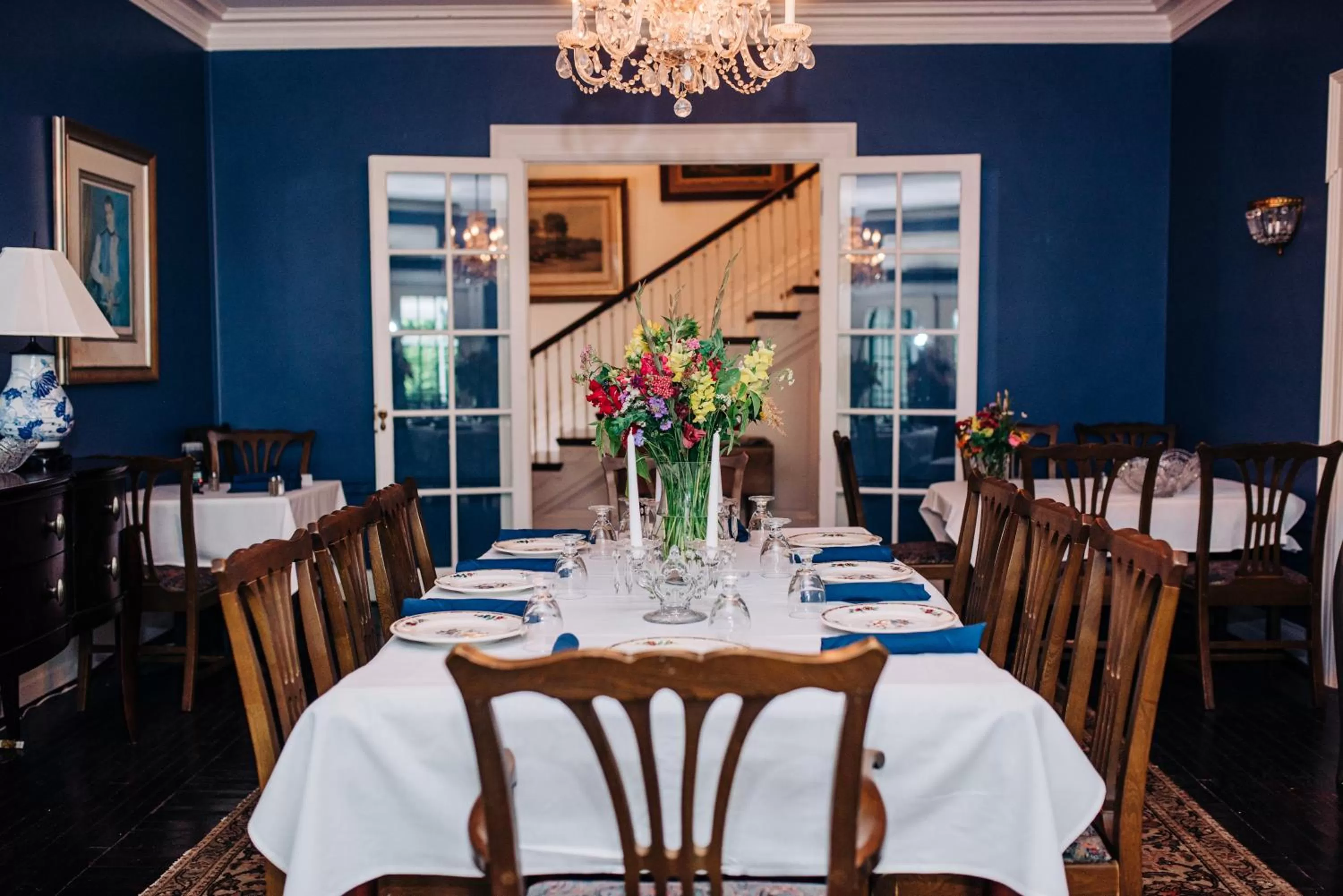 Dining area in Benn Conger Inn