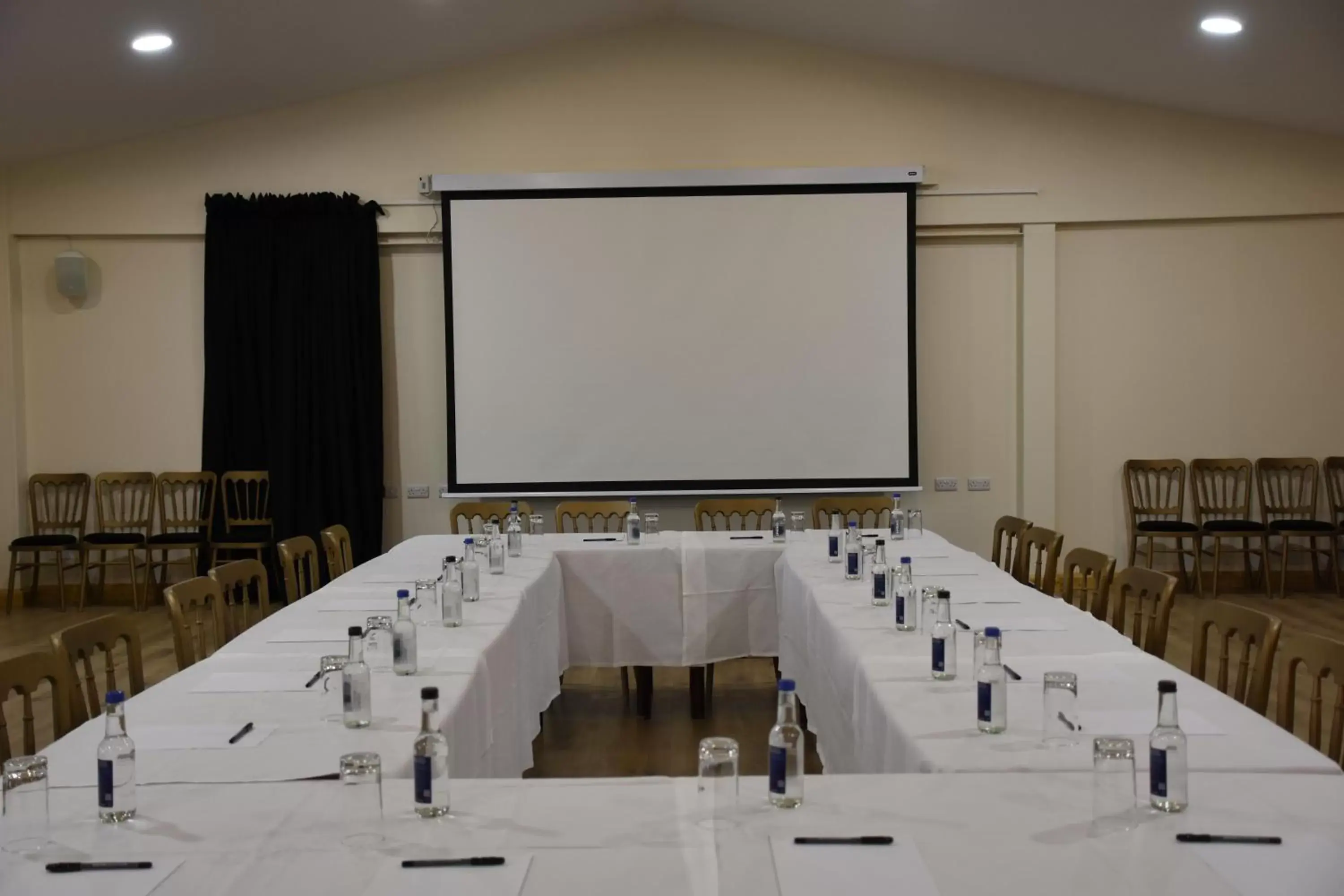 Meeting/conference room in Warrens Village Motel and Self Catering