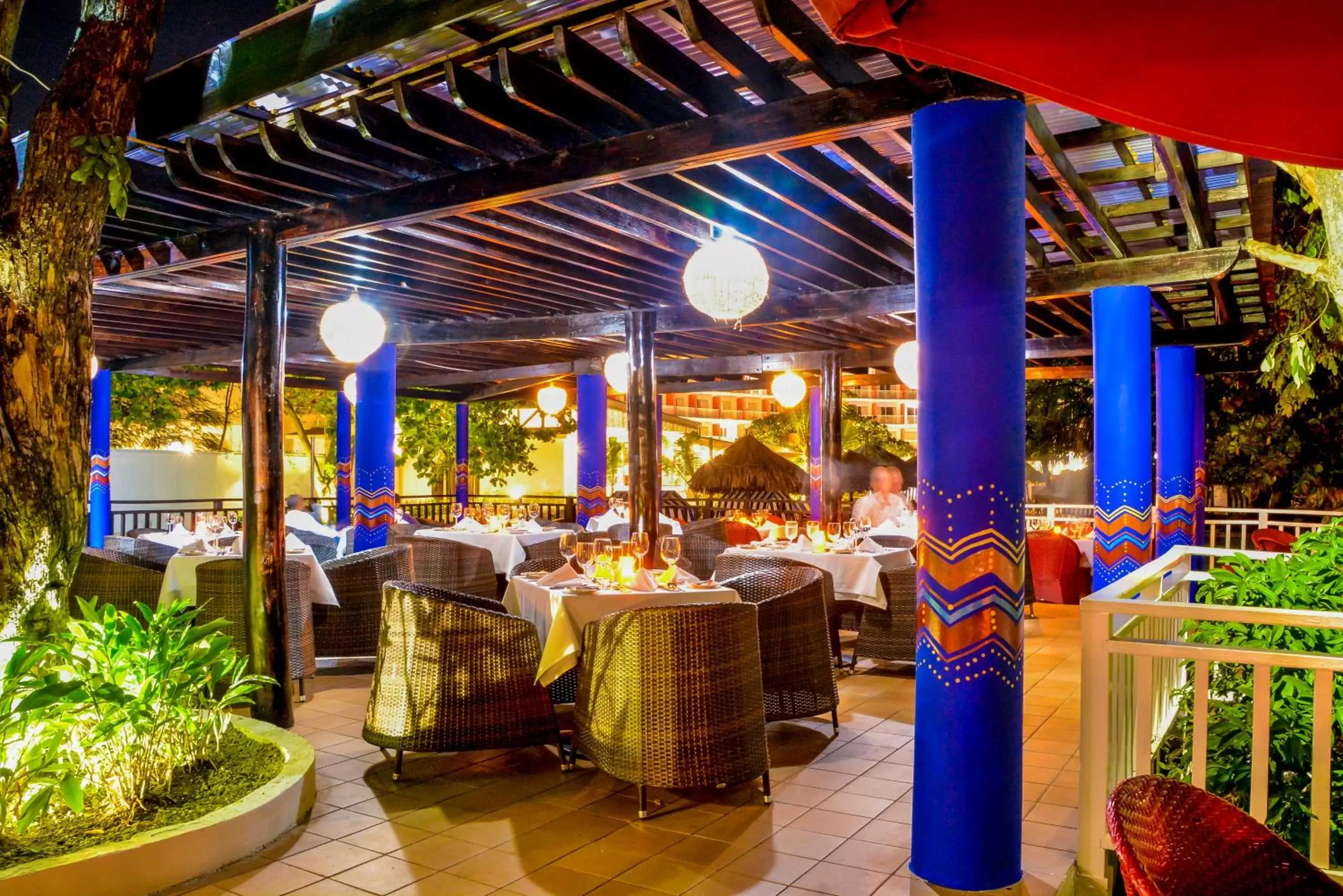 Restaurant/Places to Eat in Royal Decameron Cornwall Beach - All Inclusive