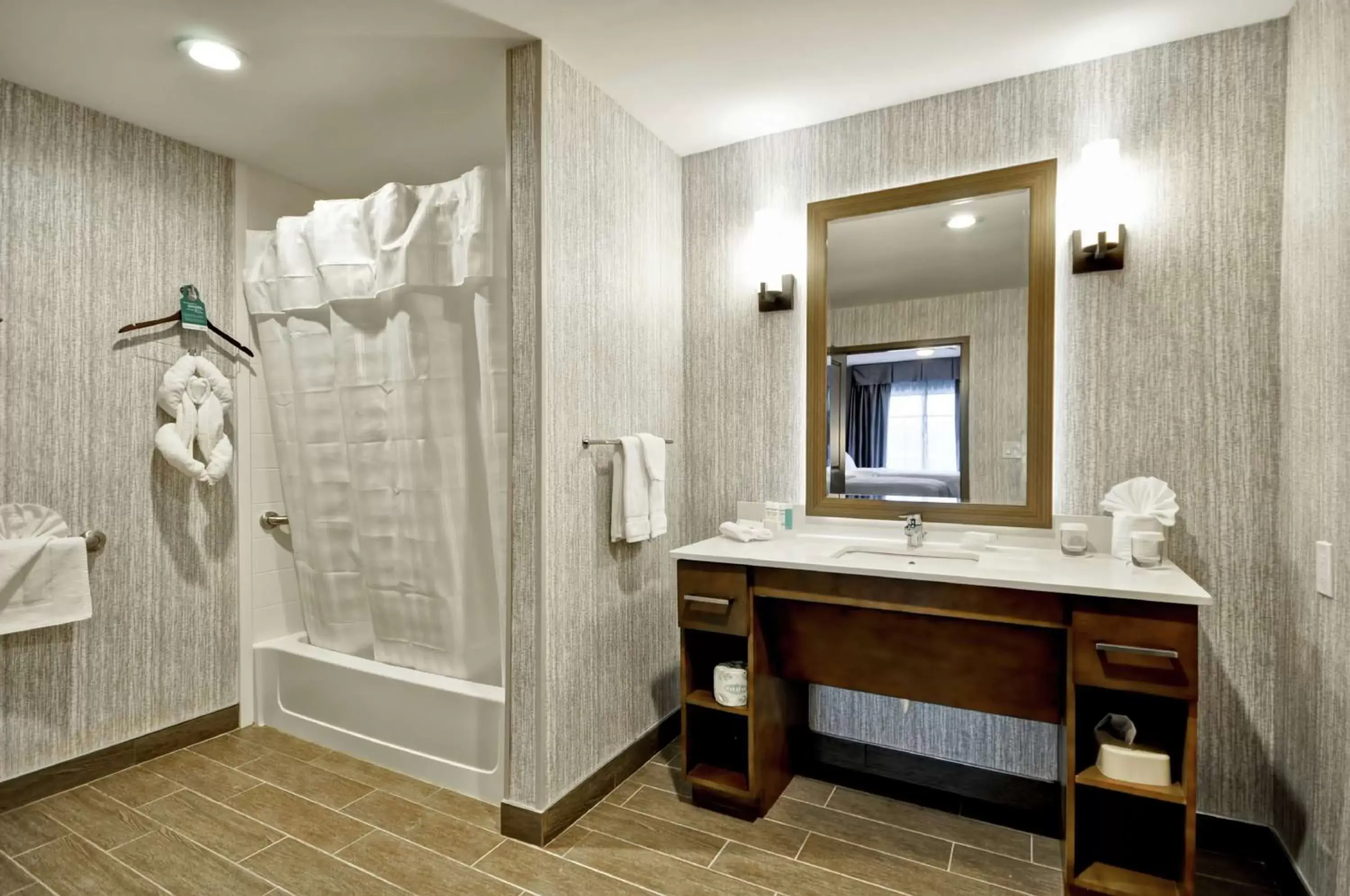 Bathroom in Homewood Suites by Hilton Cincinnati/West Chester