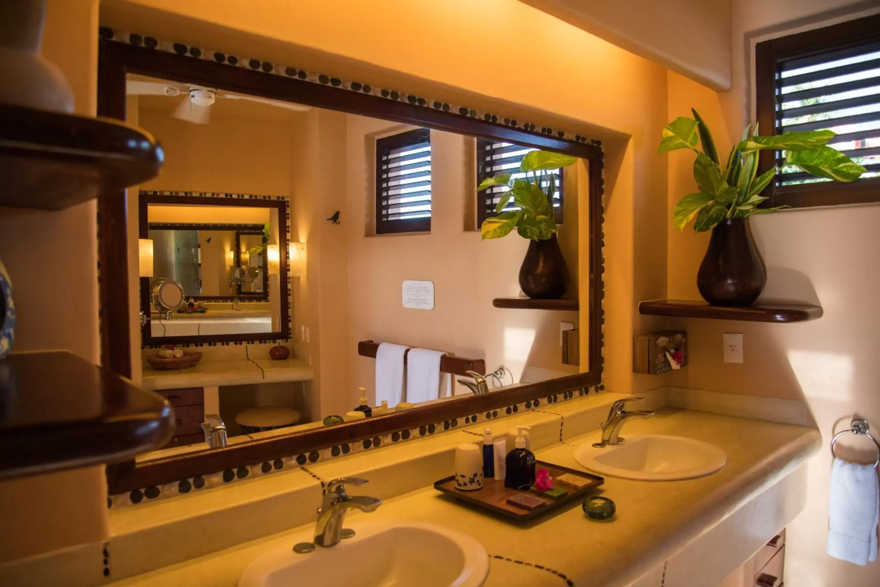 Bathroom in La Casa Que Canta