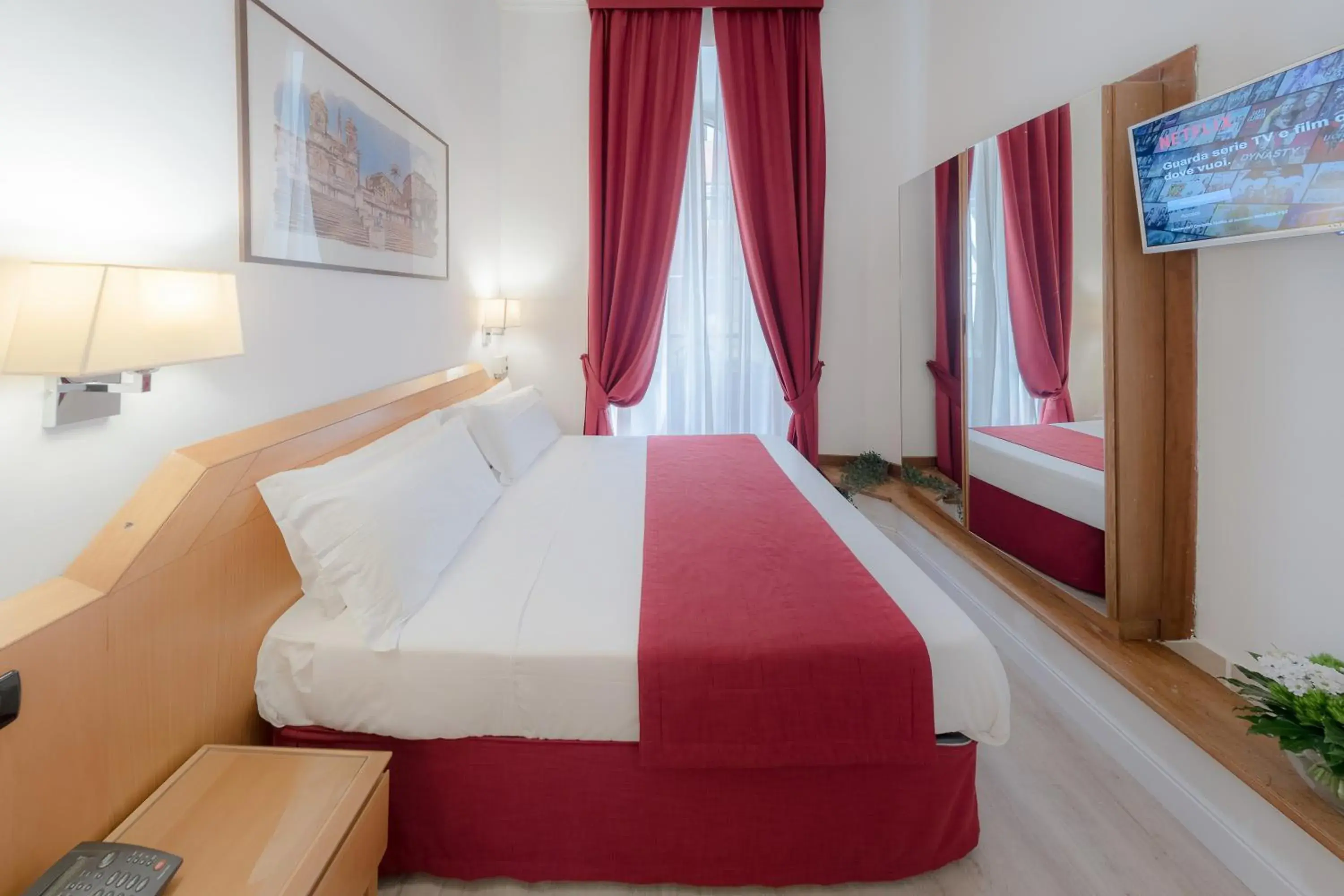 Bedroom, Bed in Hotel Giotto Flavia