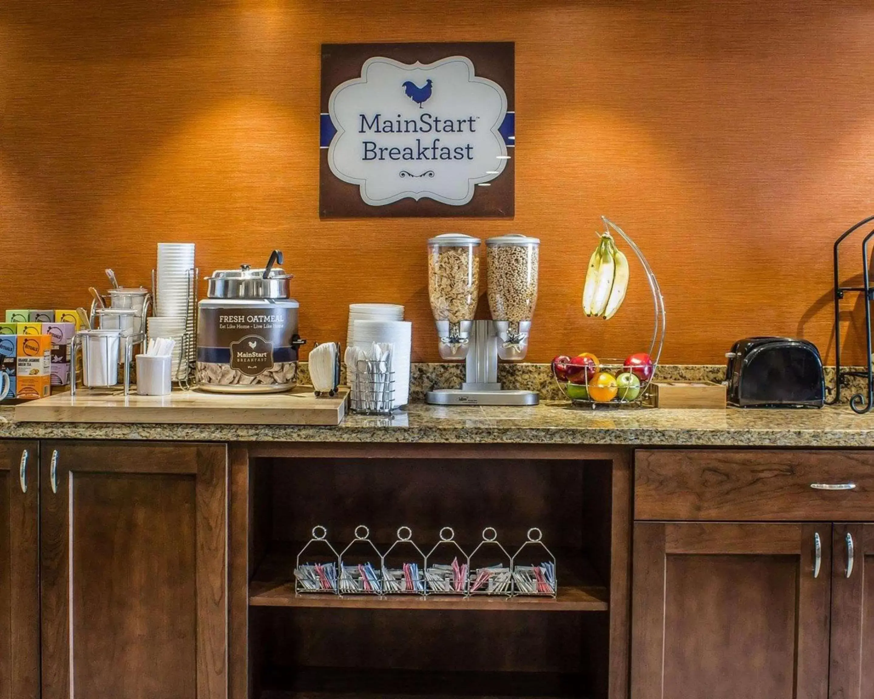 Restaurant/places to eat in MainStay Suites Coralville - Iowa City